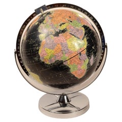 Globe noir de l'Encyclopaedia Britannica des années 1960