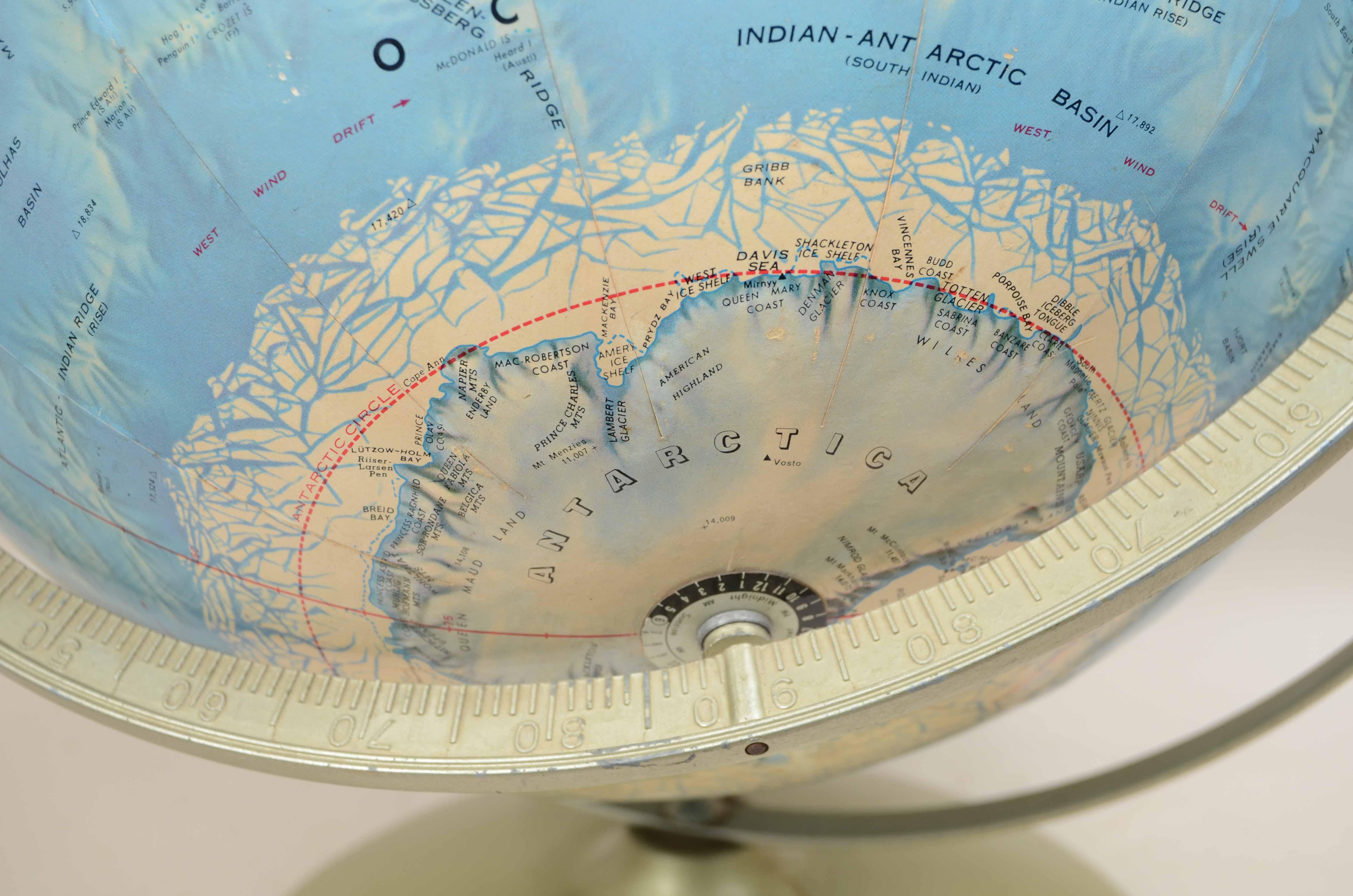 Tabletop political globe published in the 1960s by Rand McNally For Sale 2