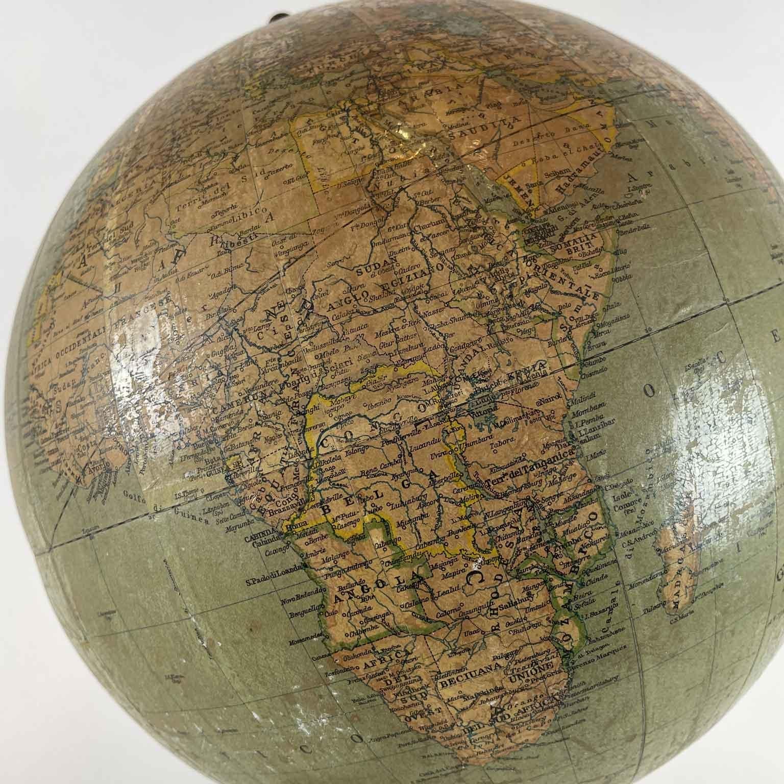 Fait main Globe terrestre politique italien par Vallardi 20e siècle en vente