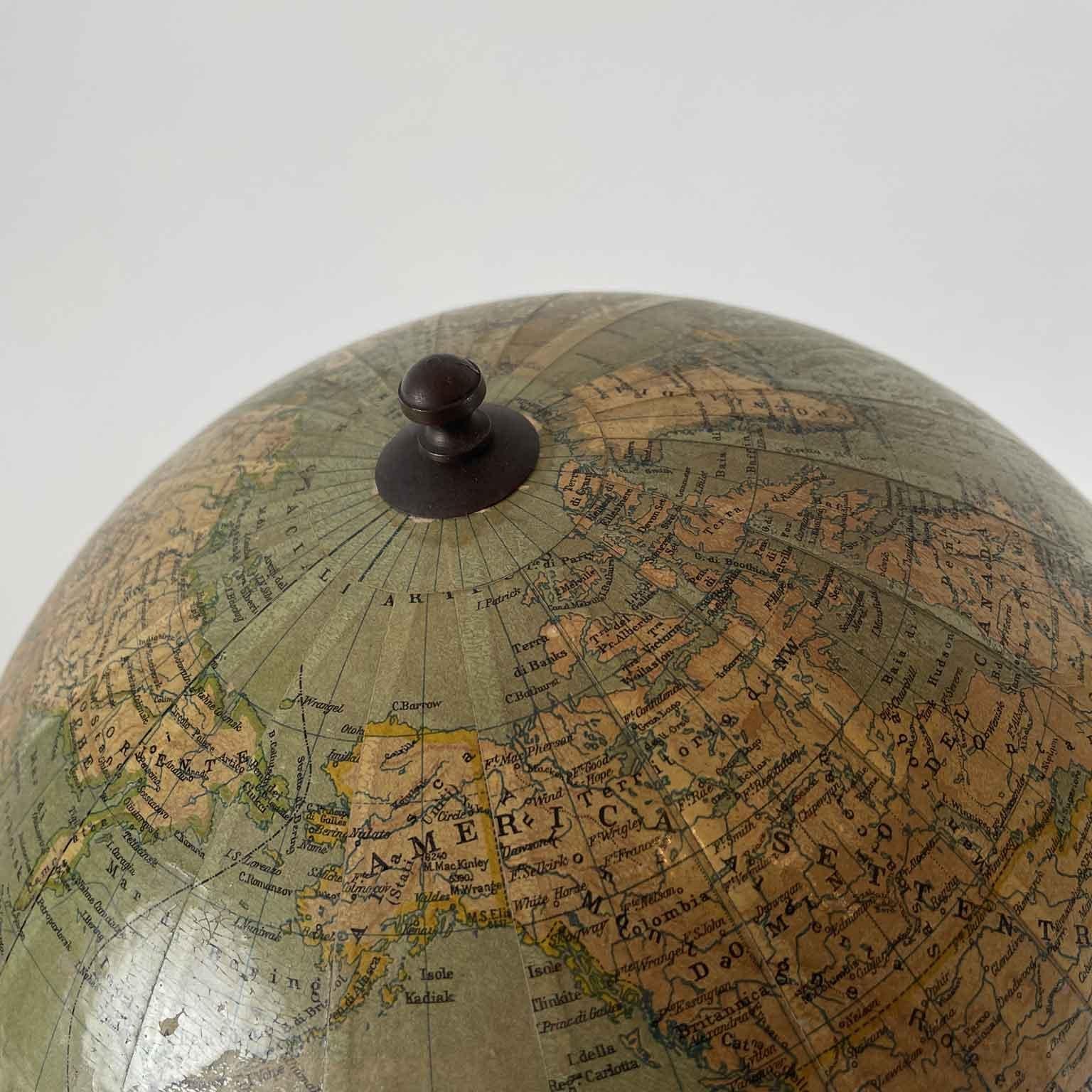 20th Century Globe terrestre politique italien par Vallardi 20e siècle en vente