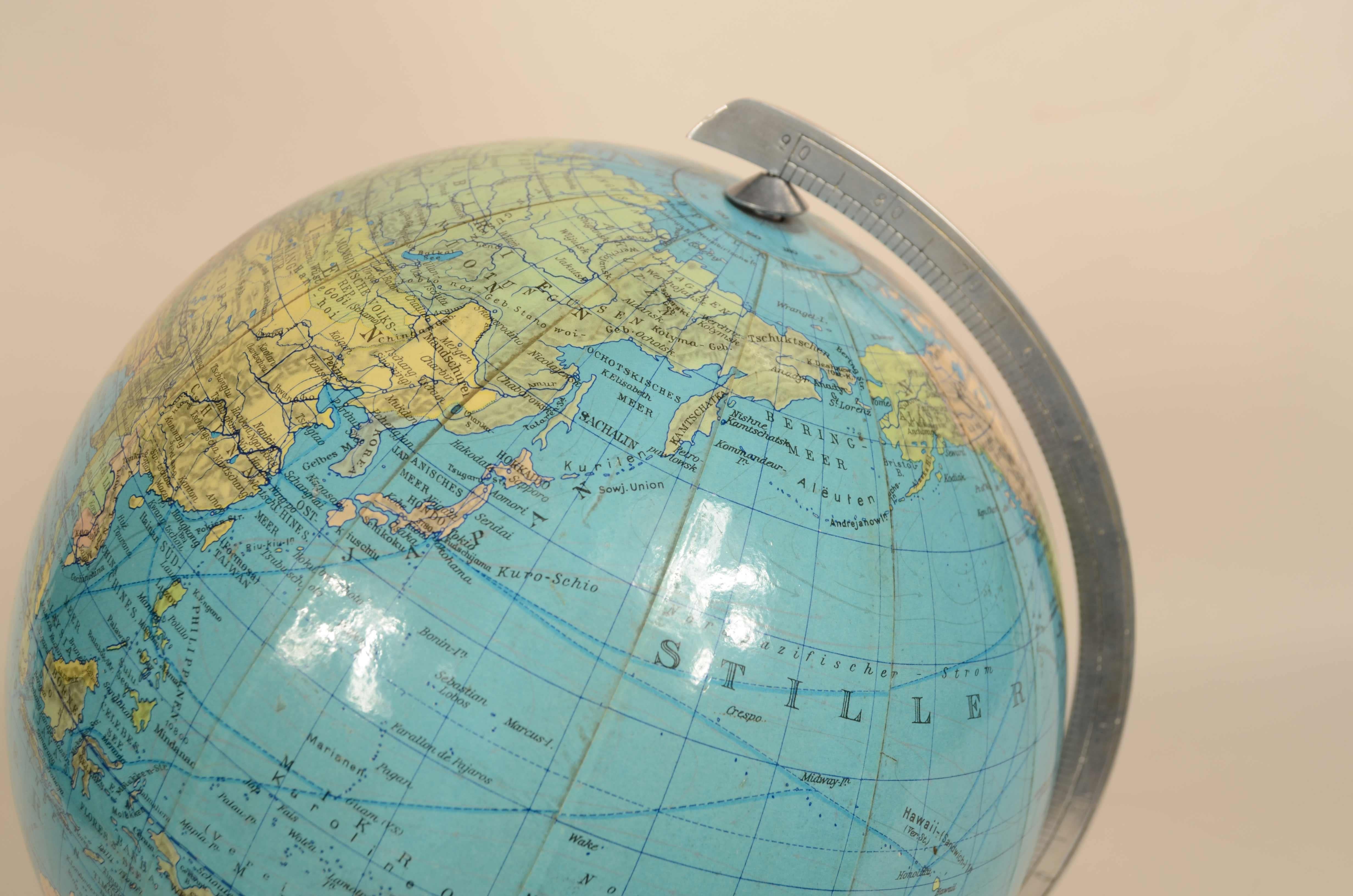 German earth globe Columbus Erdglobus by cartographer Paul Oestergaard 1950s For Sale 3