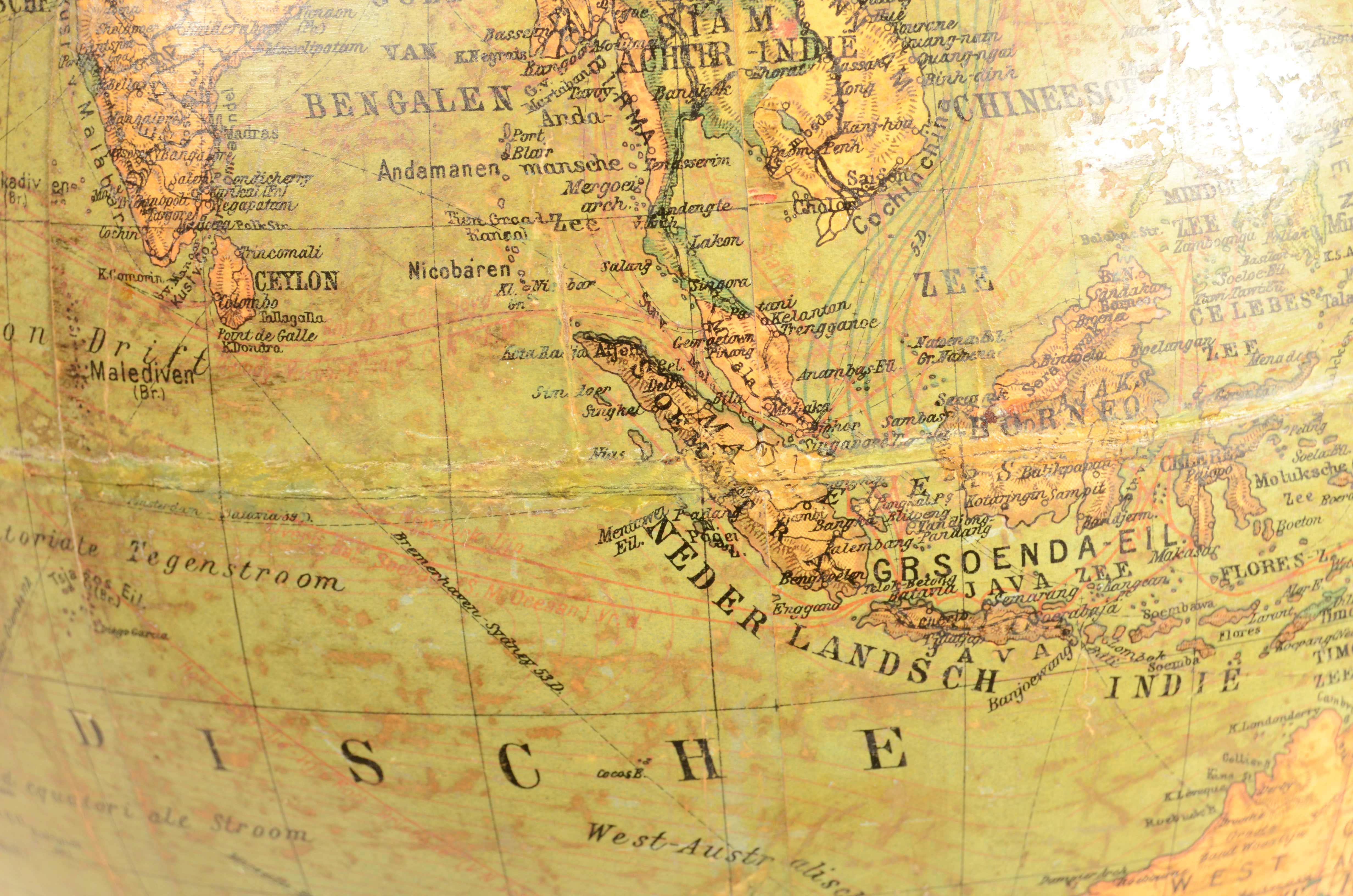 German Columbus terrestrial globe for the Dutch market early 20th century For Sale 8