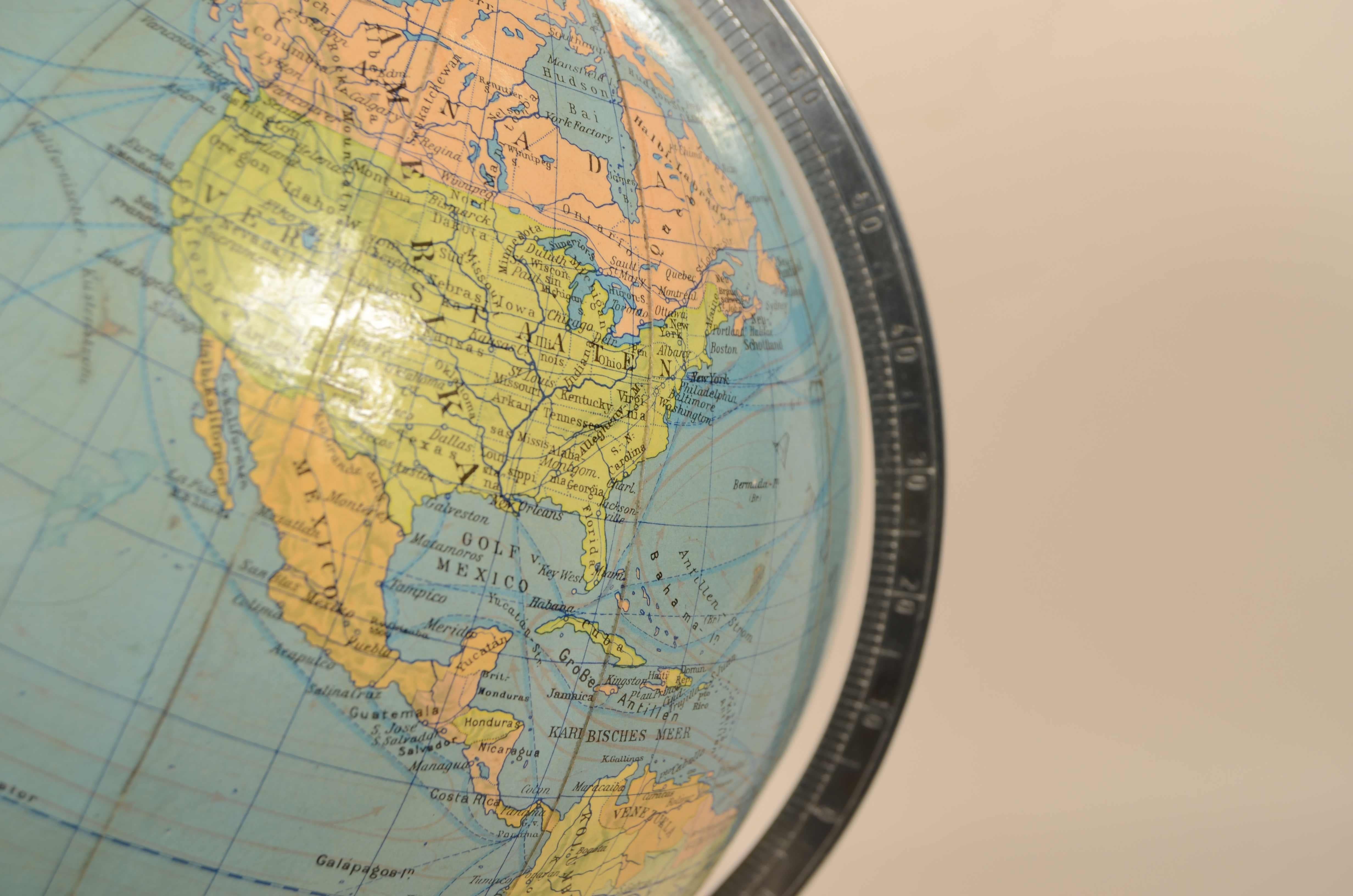 Globe terrestre  columbus allemand Schulerglobus Berlin Stuttgart 1950s lander en vente 9