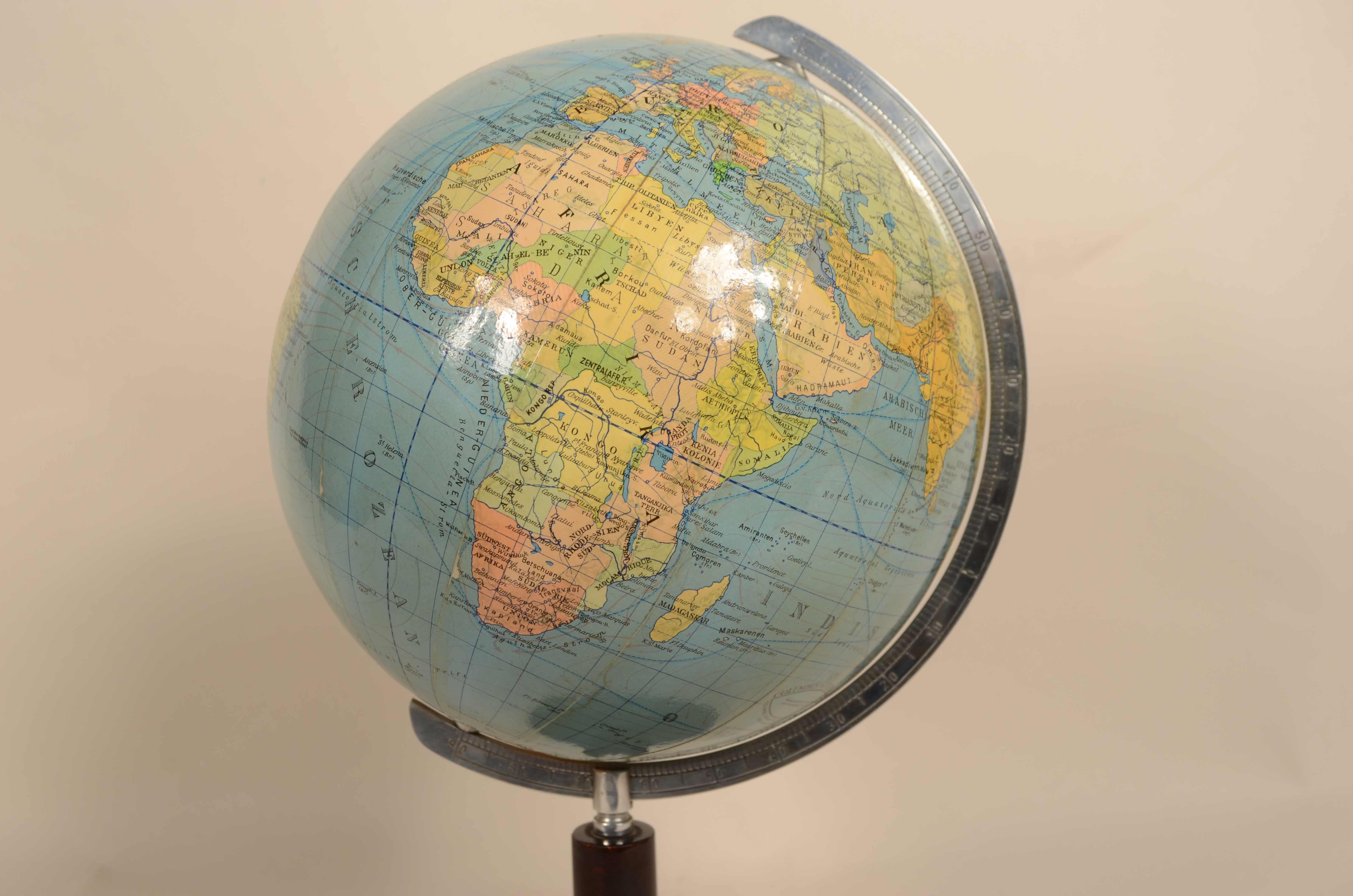 Globe terrestre  columbus allemand Schulerglobus Berlin Stuttgart 1950s lander en vente 1
