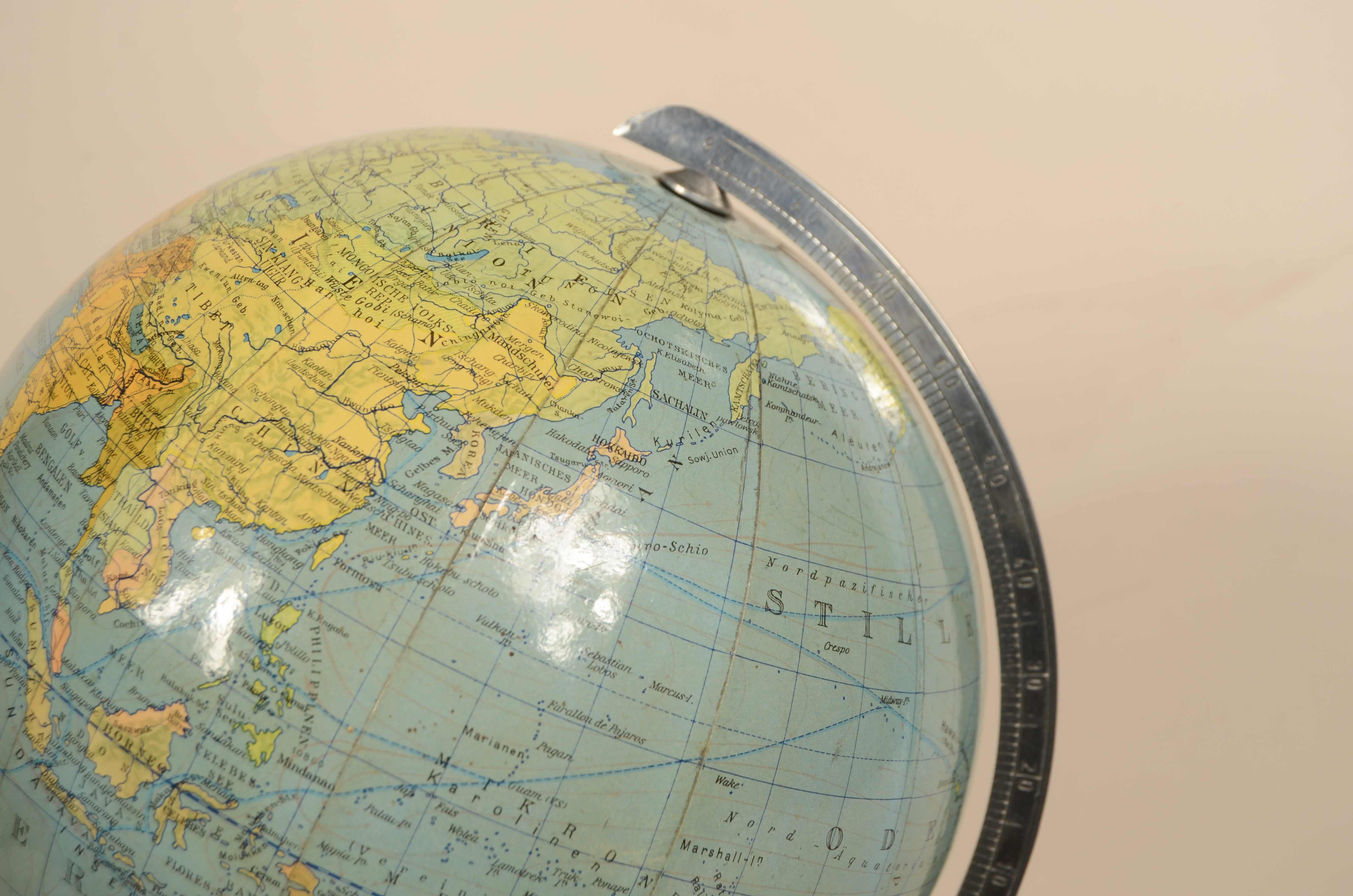 Globe terrestre  columbus allemand Schulerglobus Berlin Stuttgart 1950s lander en vente 4