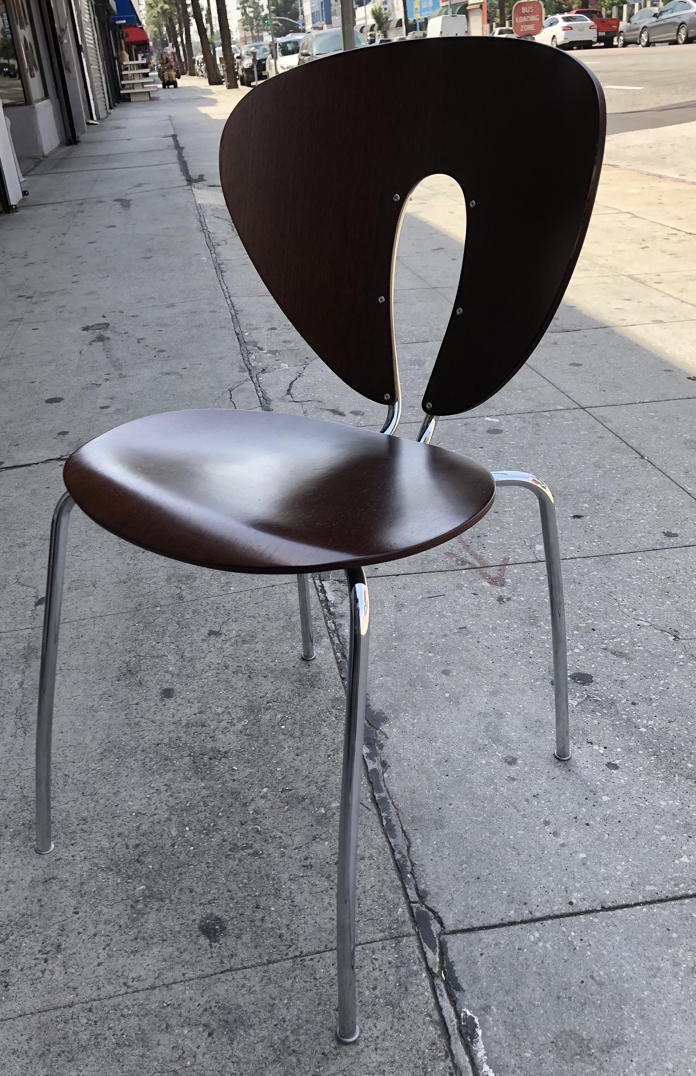 Introduced in 1994, the Globus chair has already become a design classic, used in restaurants and public spaces around the world. Most recently, it was installed as the seating at Santiago Calatrava's new pavilion at the Milwaukee Art Museum. The