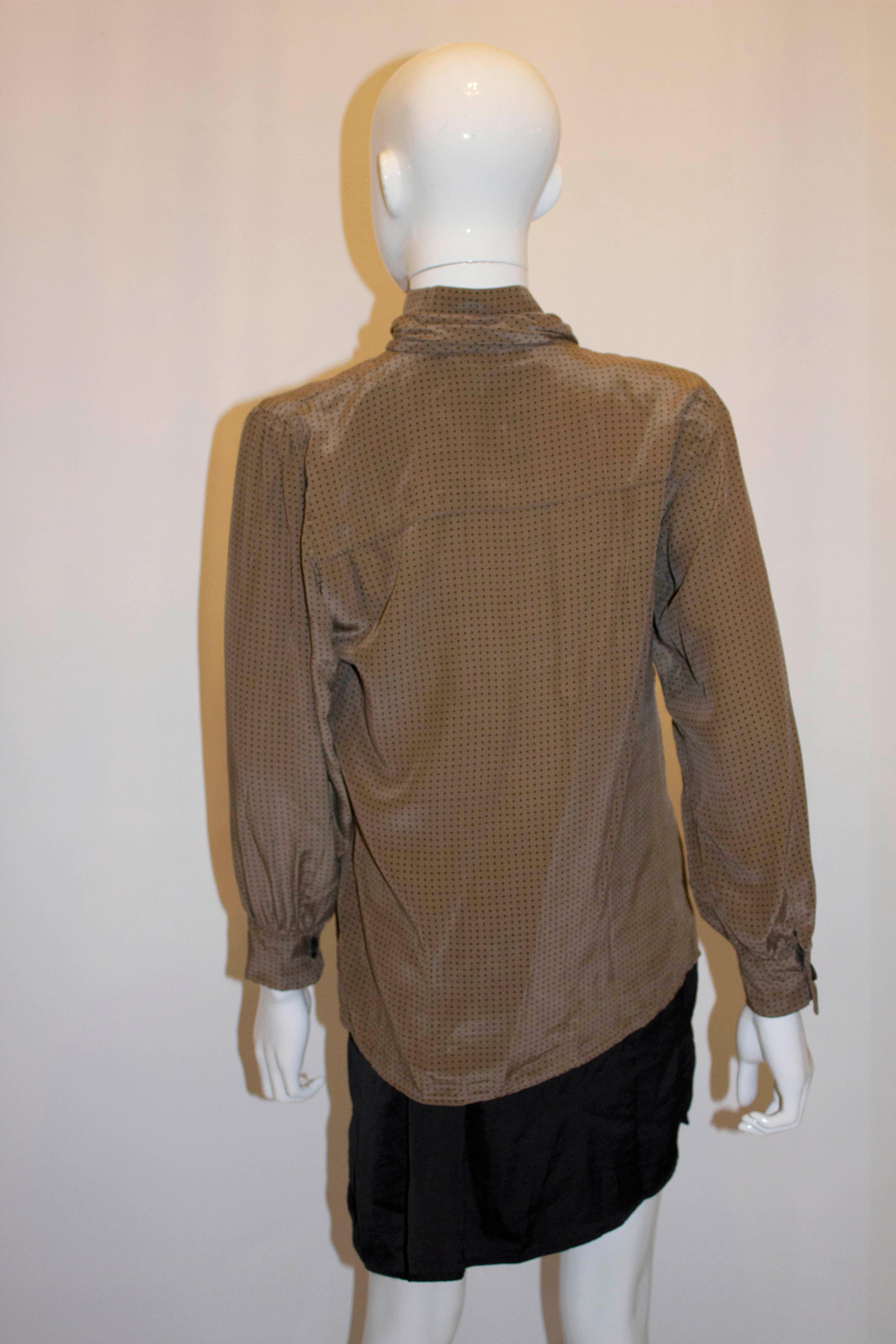 Gloria Sachs  1970s Vintage Silk Blouse In Good Condition For Sale In London, GB