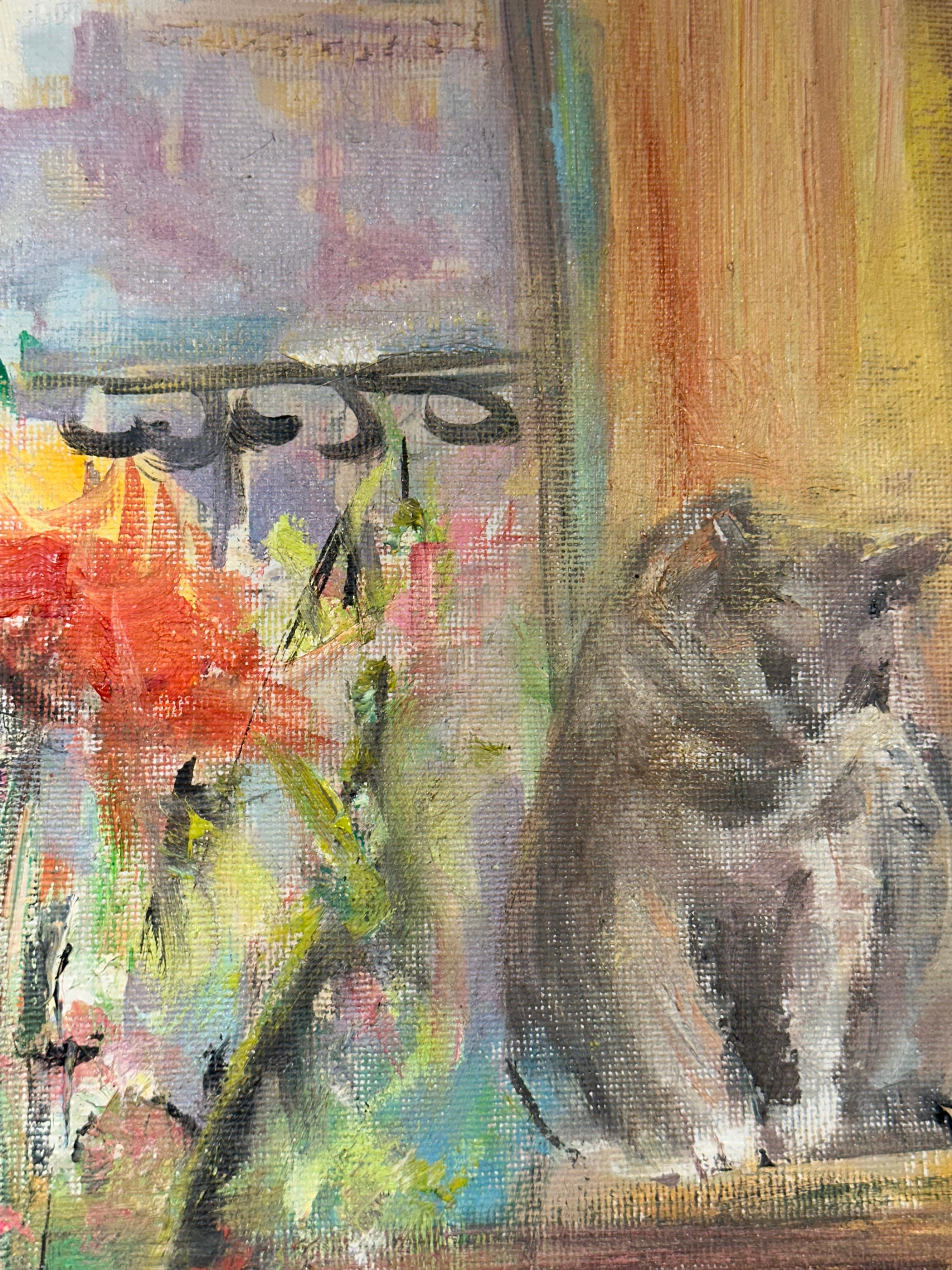 Sie stehen in einem sanft beleuchteten Raum, in dem die Nachmittagssonne durch hauchdünne Vorhänge fällt. Die Luft fühlt sich golden an, voll von Wärme und Farbe. Vor Ihnen steht eine Vase mit Blumen in leuchtenden Rot- und Orangetönen, die eher zu