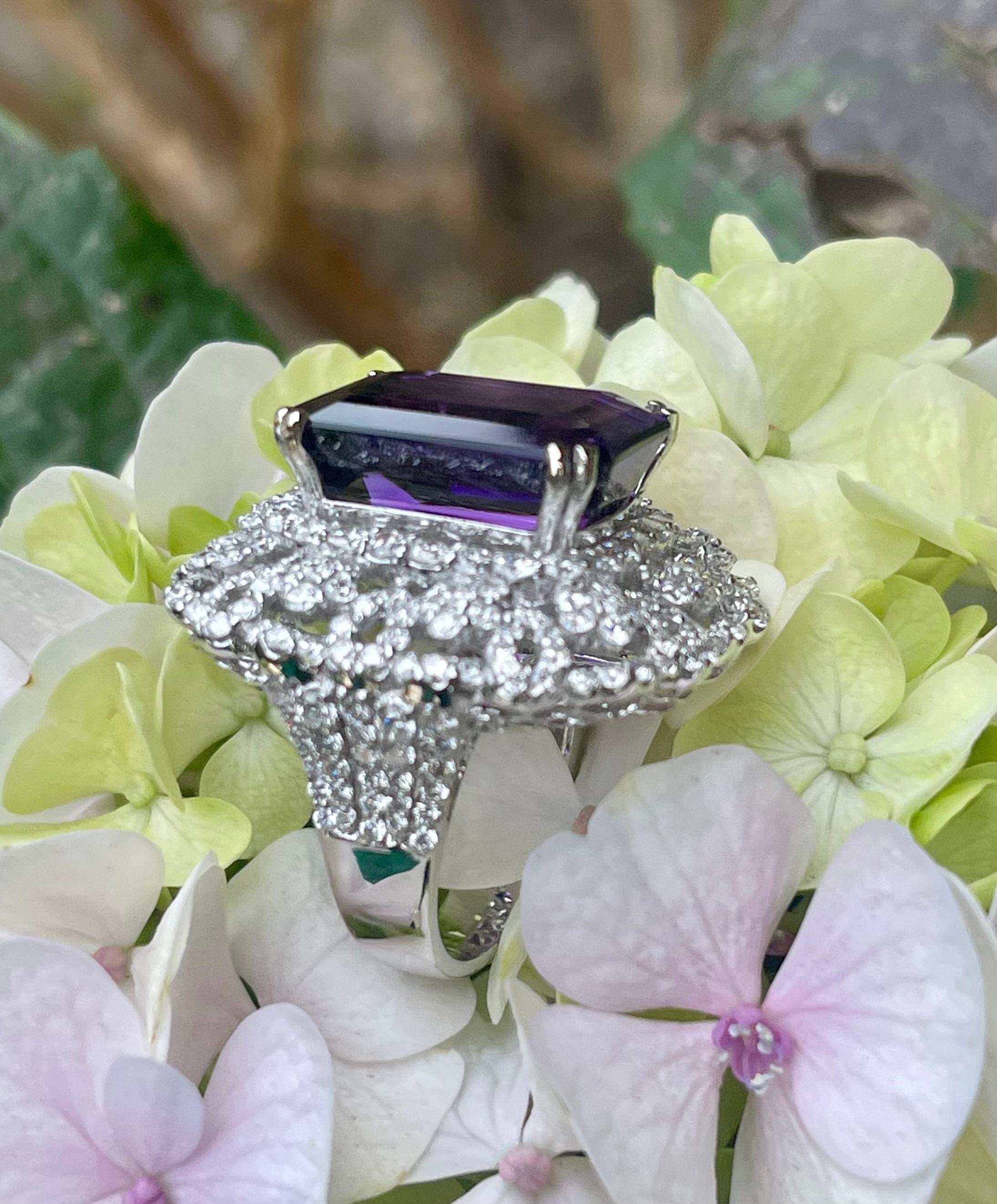 Emerald Cut Glorious 22.67 Carat Vivid Purple Amethyst and Diamond 18K Gold Cocktail Ring