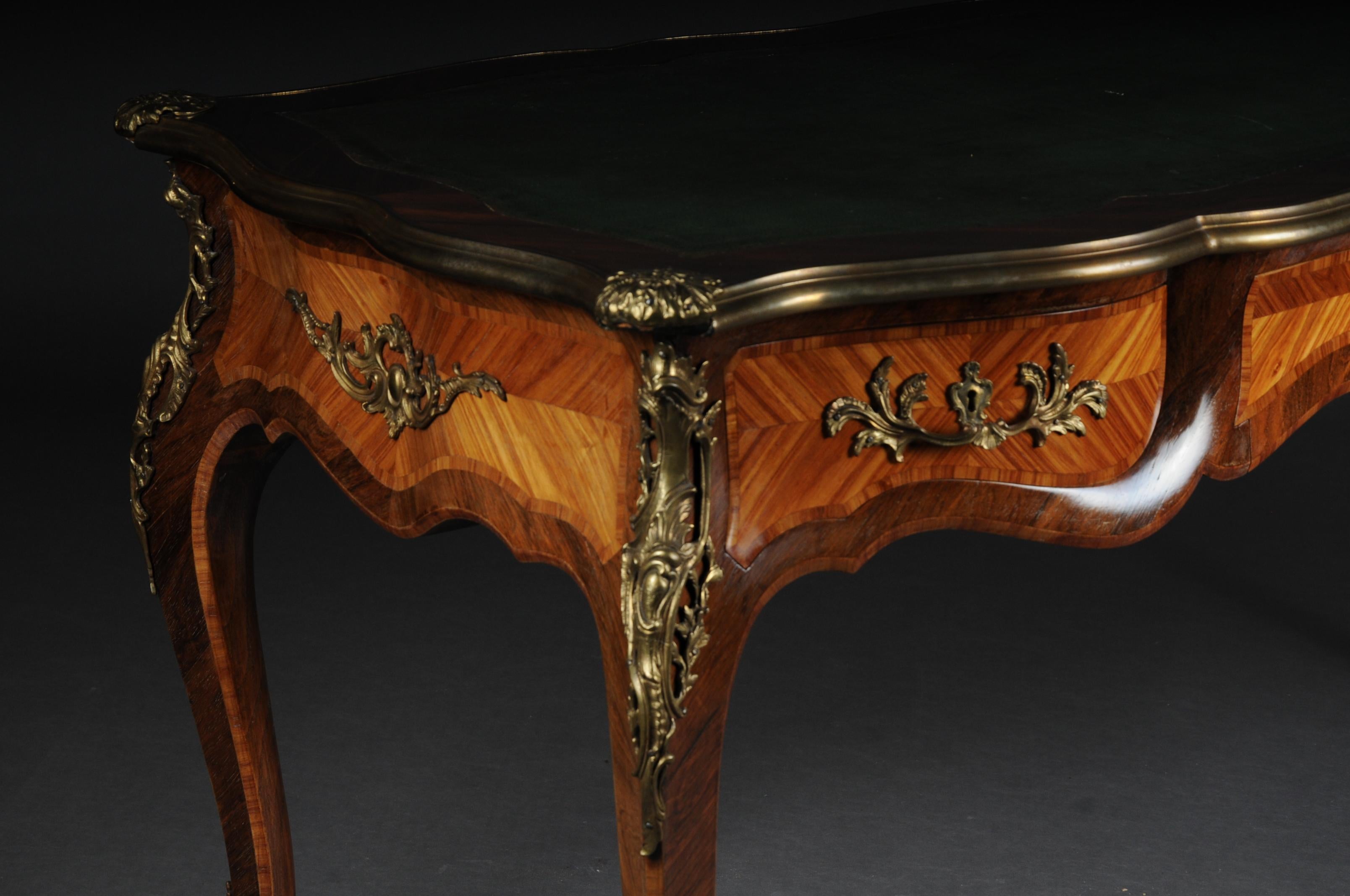 Verführerischer Schreibtisch oder Schreibtisch im Louis XV.-Stil (Furnier) im Angebot