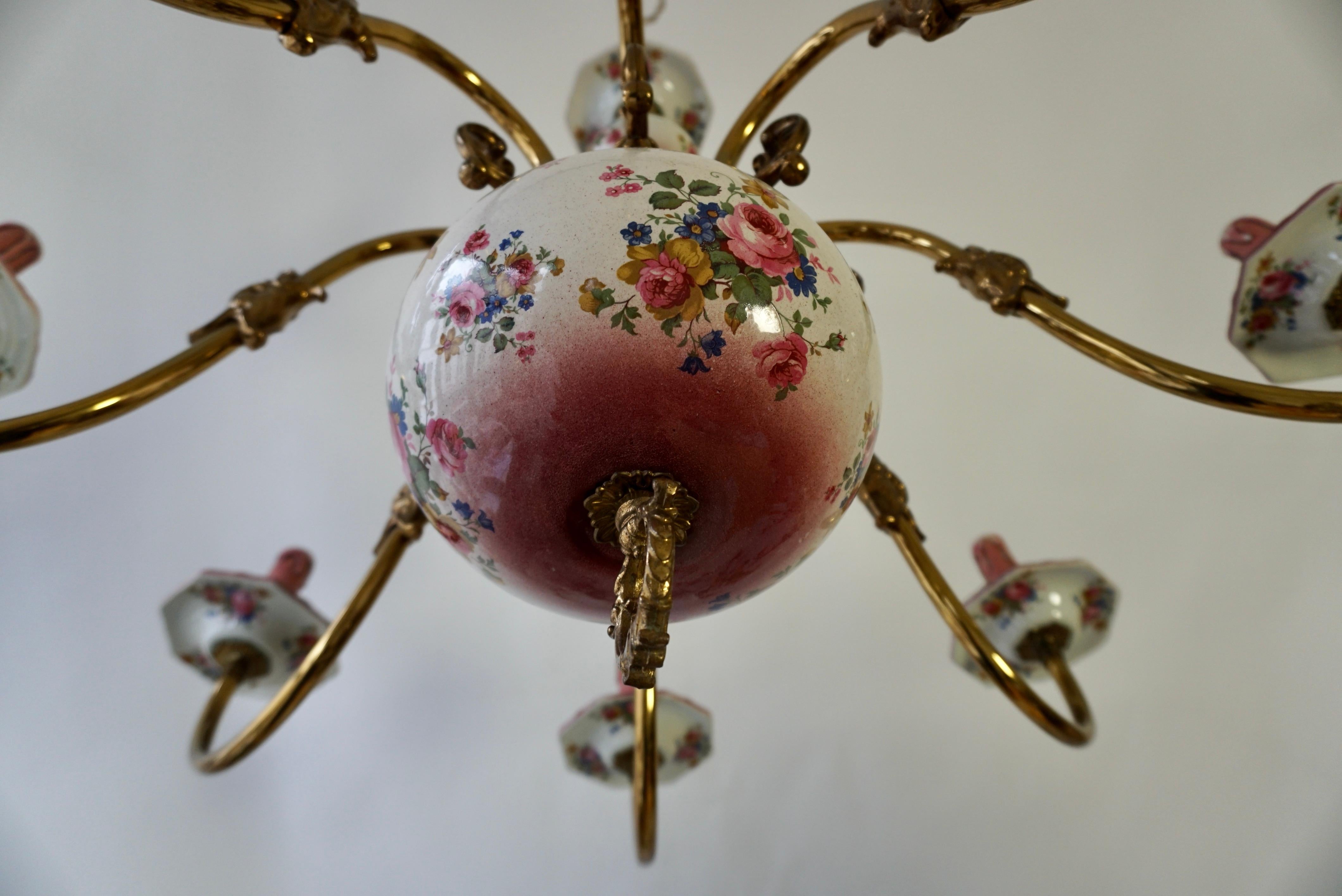 Glorious Large Delft Chandelier in Brass and Porcelain Flowers For Sale 4