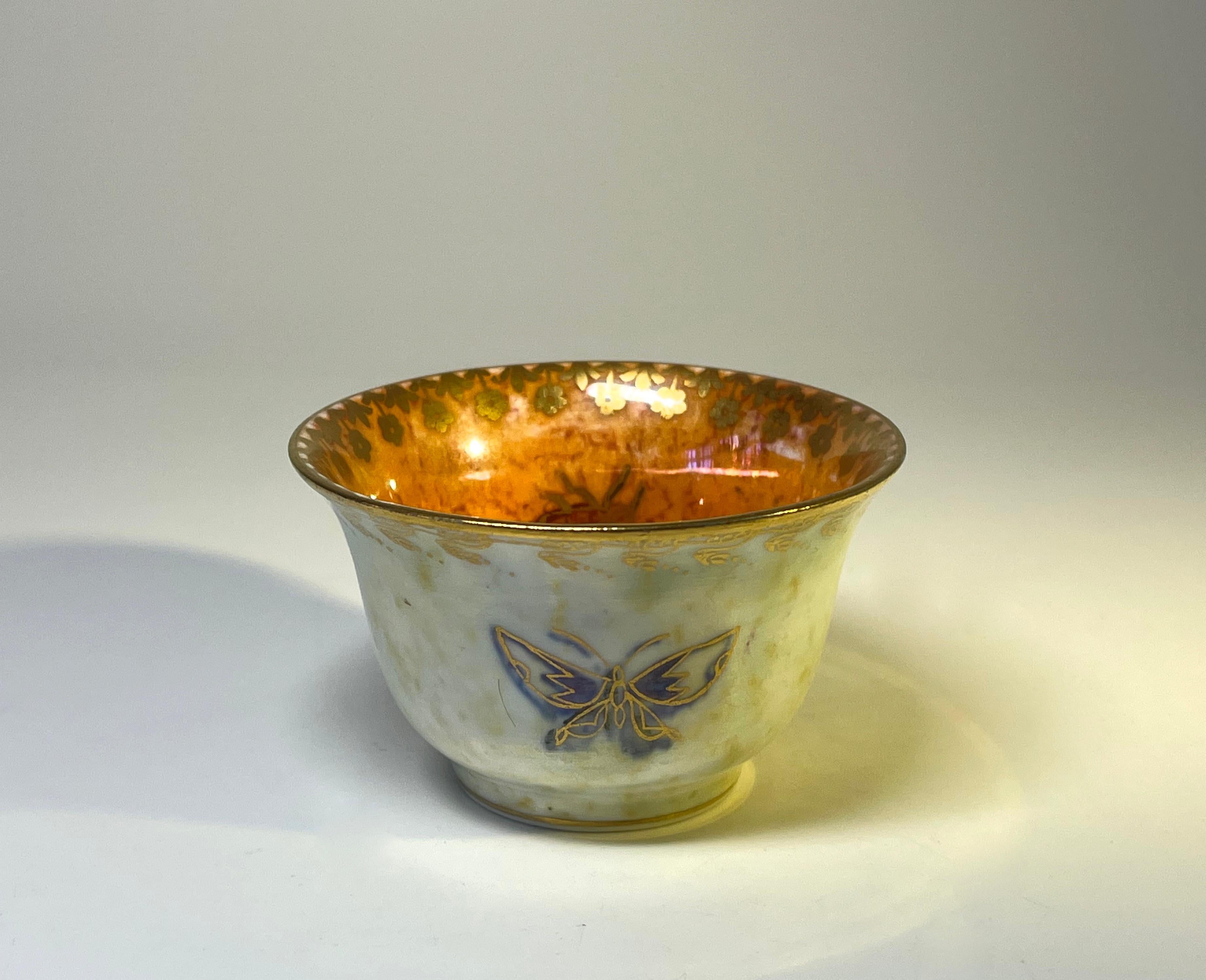 Glorious Miniature Wedgwood Ordinary Lustre Butterfly Bowl, Daisy Makeig-Jones In Good Condition In Rothley, Leicestershire