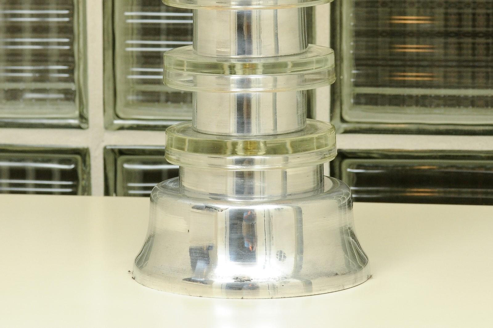 Glorious Restored Pair of Art Deco Lamps in Spun Aluminum and Glass, circa 1940 For Sale 1