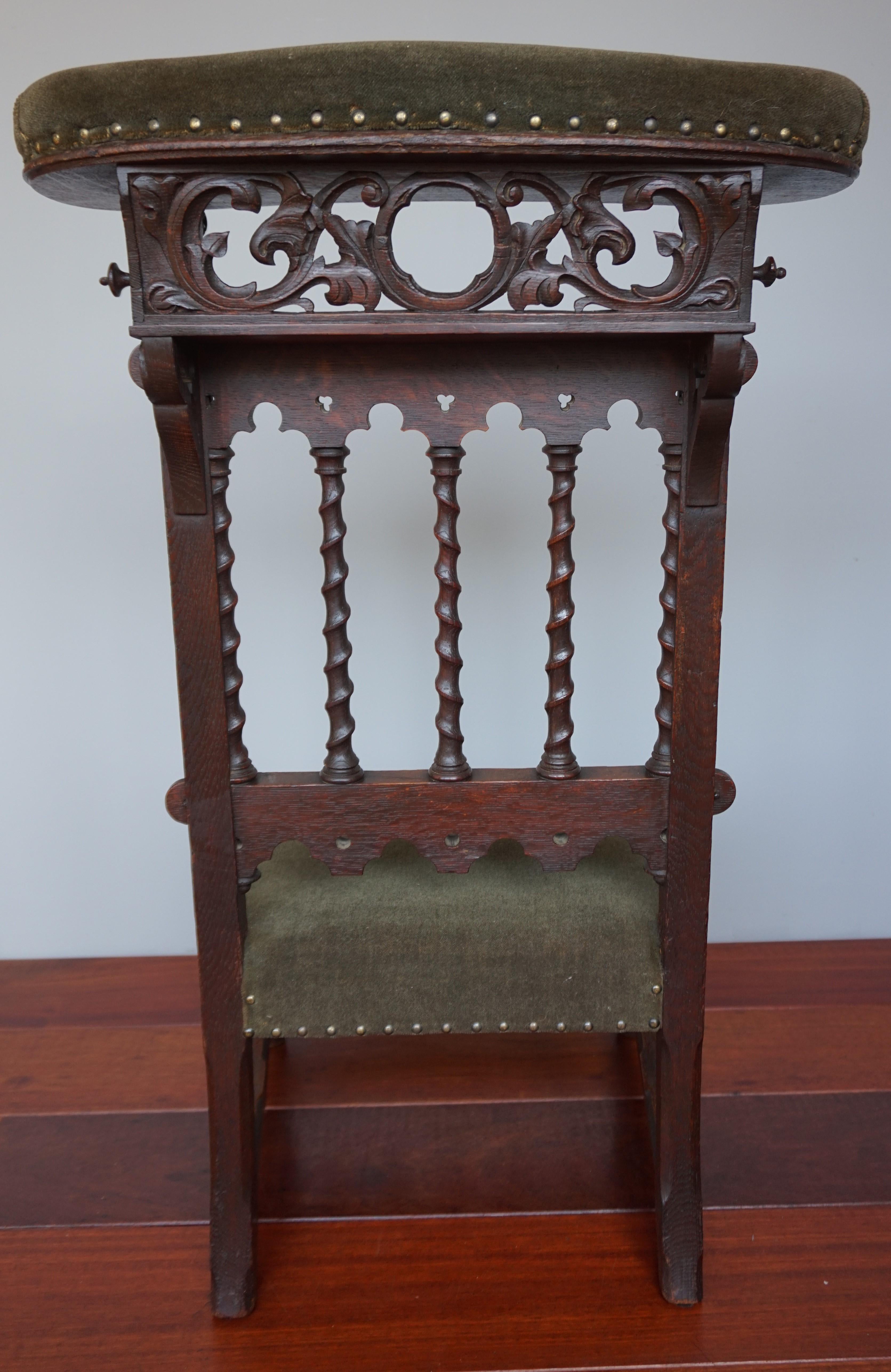 Gloriously Hand Carved & Great Condition Antique Gothic Revival Pray Chair 1800s 3