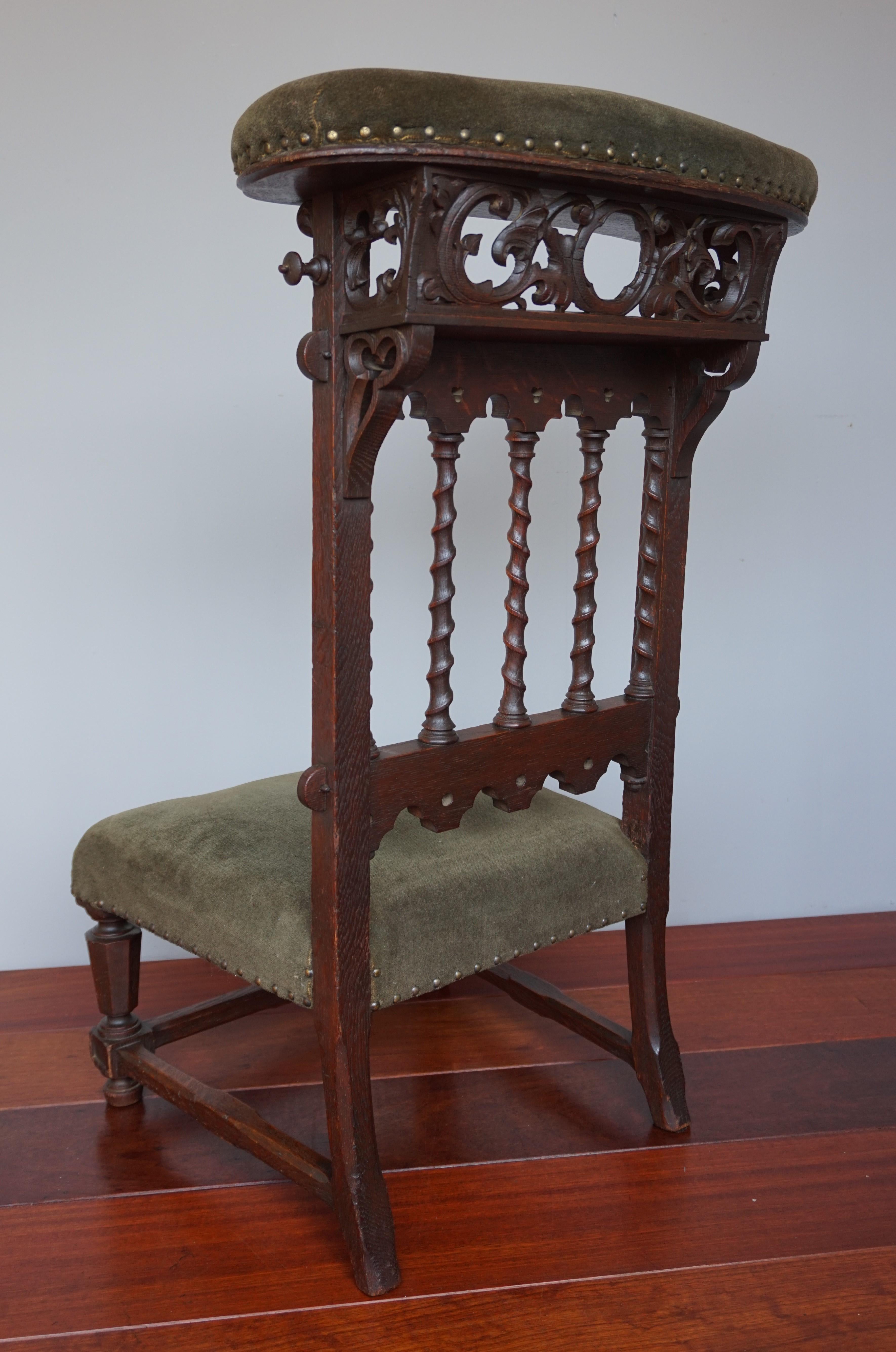 Gloriously Hand Carved & Great Condition Antique Gothic Revival Pray Chair 1800s 4