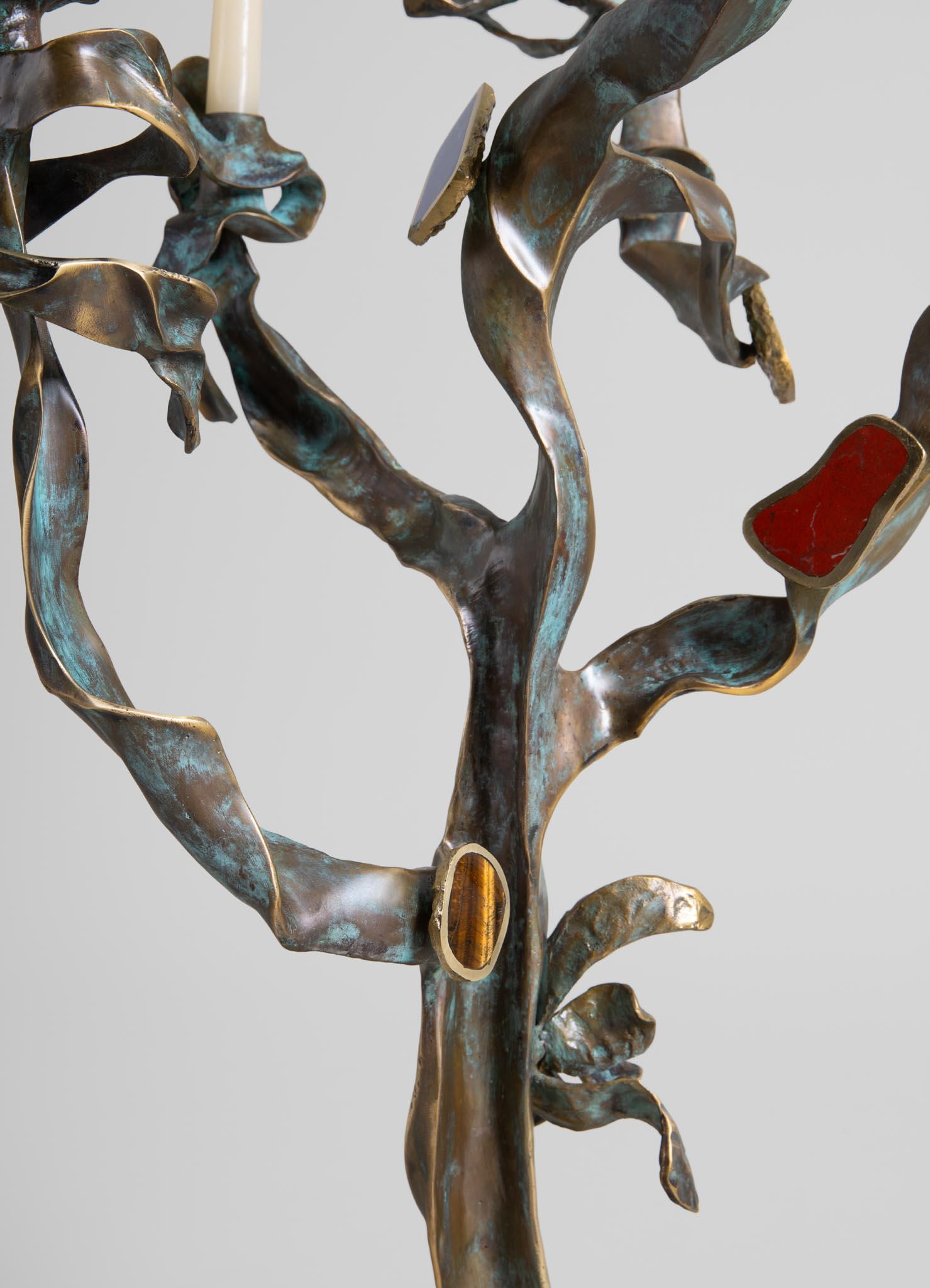 Candelabro Glory Lily de latón, Viya by Vikram Goyal Siglo XXI y contemporáneo en venta
