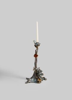Portacandela fatto a mano, Glory Lily Large in ottone, Viya di Vikram Goyal