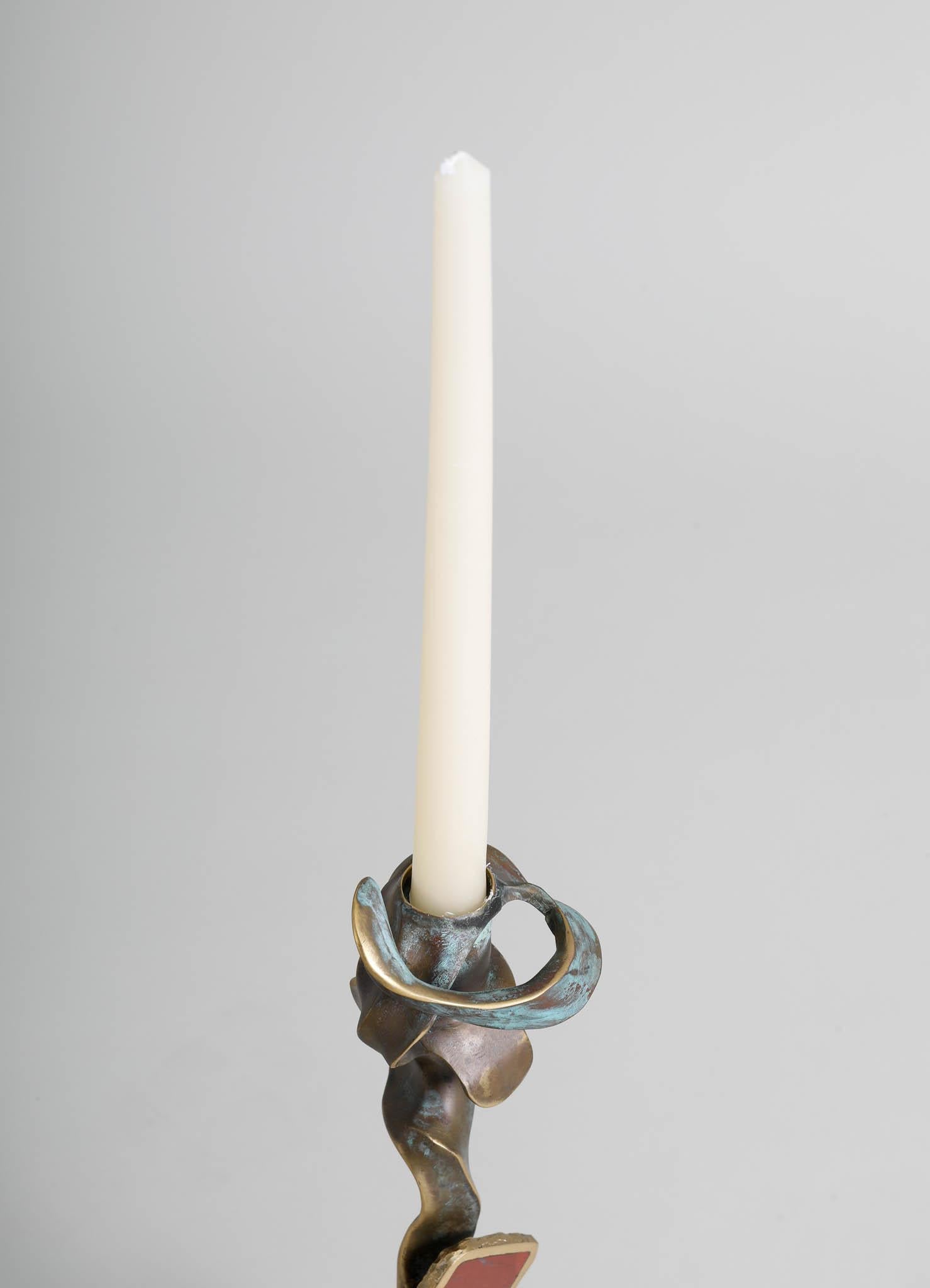 Moulage Grand support de bougie Glory Lily en laiton, Viya by Vikram Goyal en vente
