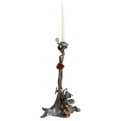 Grand support de bougie Glory Lily en laiton, Viya by Vikram Goyal