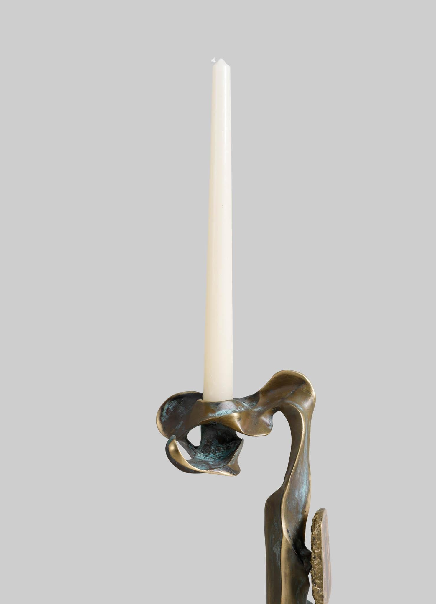 Moulage Stand de bougies Glory Lily en laiton, Viya by Vikram Goyal en vente
