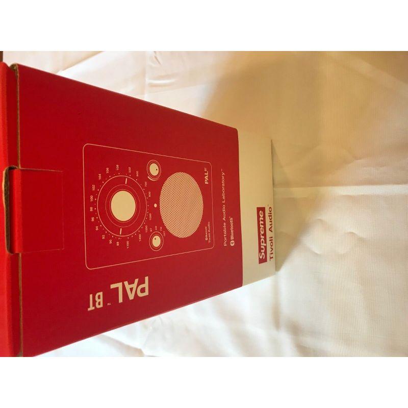 Supreme /Tivoli Pal BT Audio-Spiegelleuchter, glänzend rot im Angebot 3