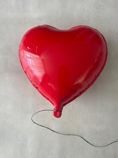 Sculpture en céramique brillante avec ballon en forme de coeur, Pop Art Rouge art mural contemporain