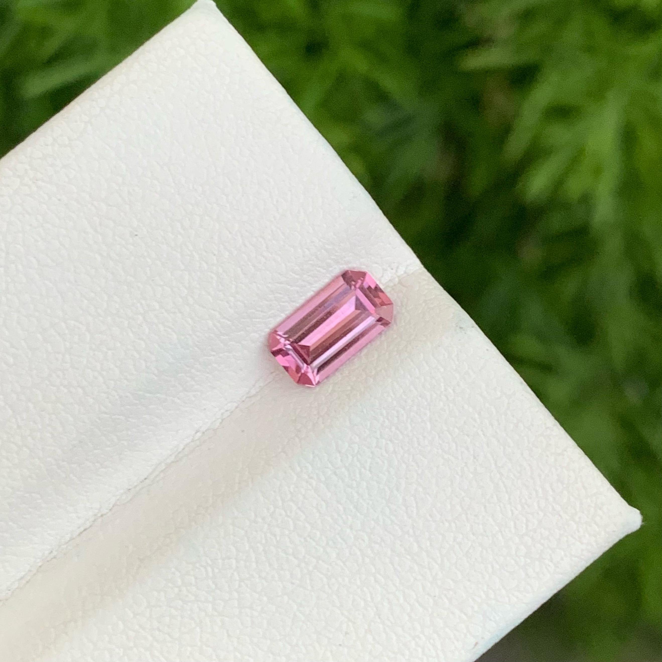 Weight 1.00 carats 
Dimensions 7.9x4.3x3mm
Treatment none 
Origin Tajikistan 
Clarity VVS (Very, Very Slightly Included)
Shape octagon 
Cut Emerald 



The Glossy Pink Tajikistan Spinel is a mesmerizing natural gemstone that captivates with its