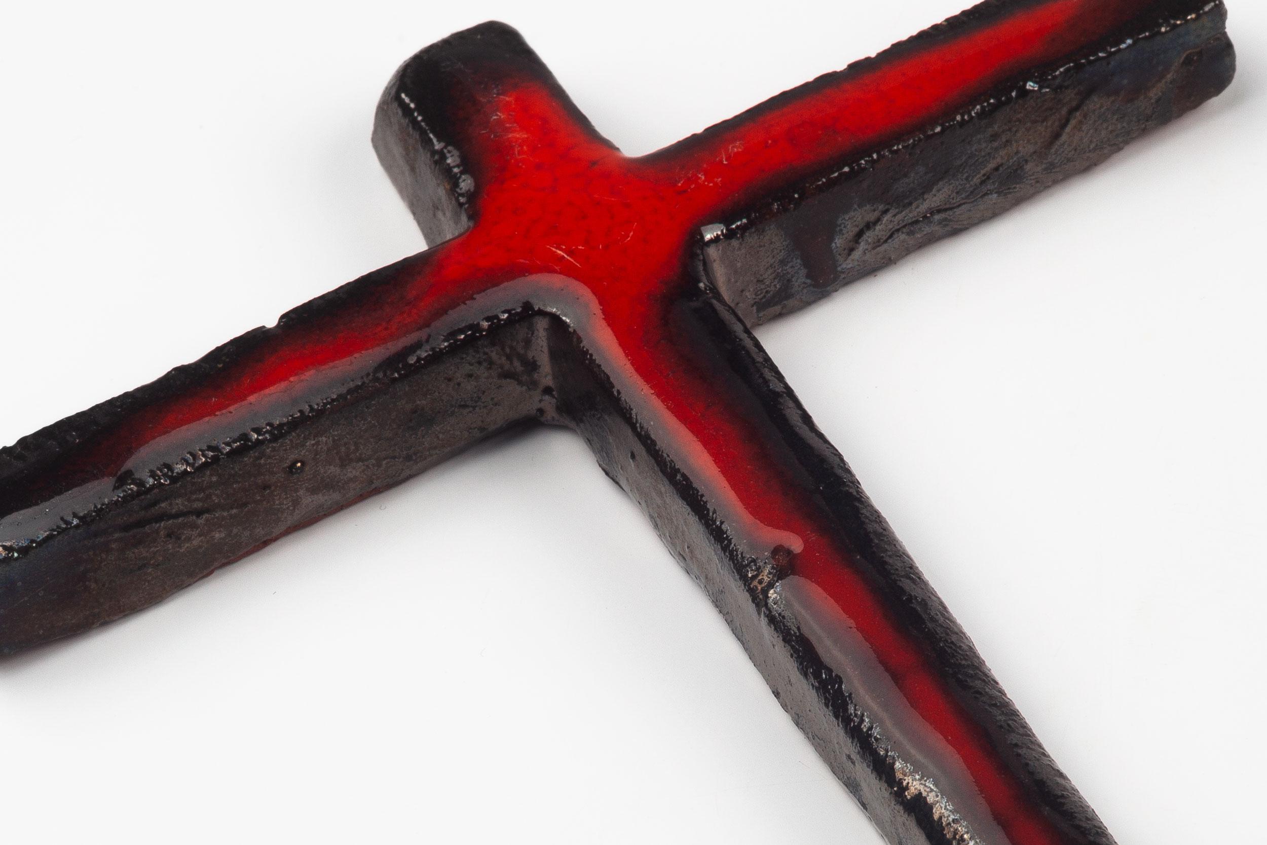 Glossy Red and Black Mid-Century European Crucifix, 1960s 5