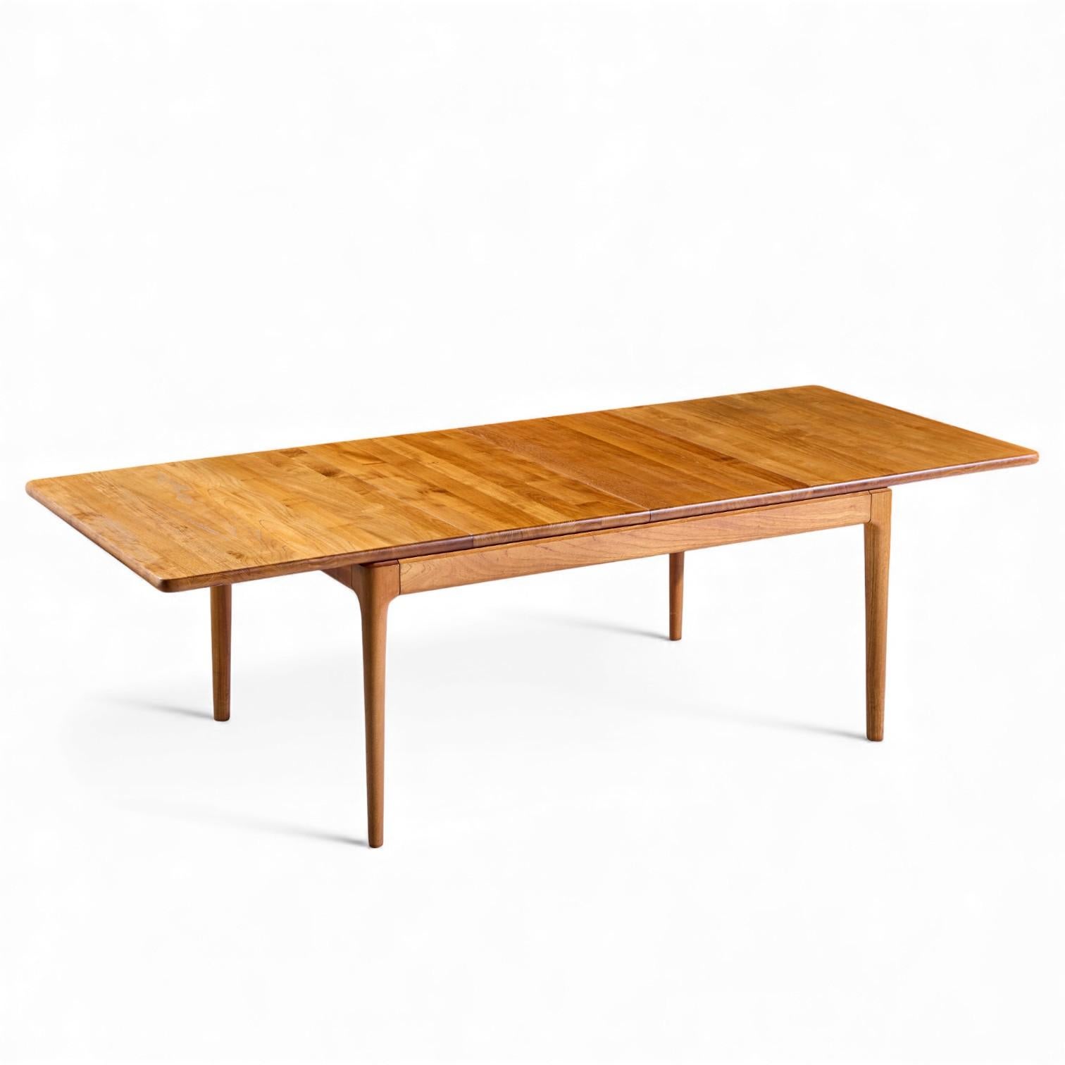 Glostrup Møbelfabrik Mid Century Danish Teak Hidden Leaf Dining Table - 2 Leaves For Sale 8