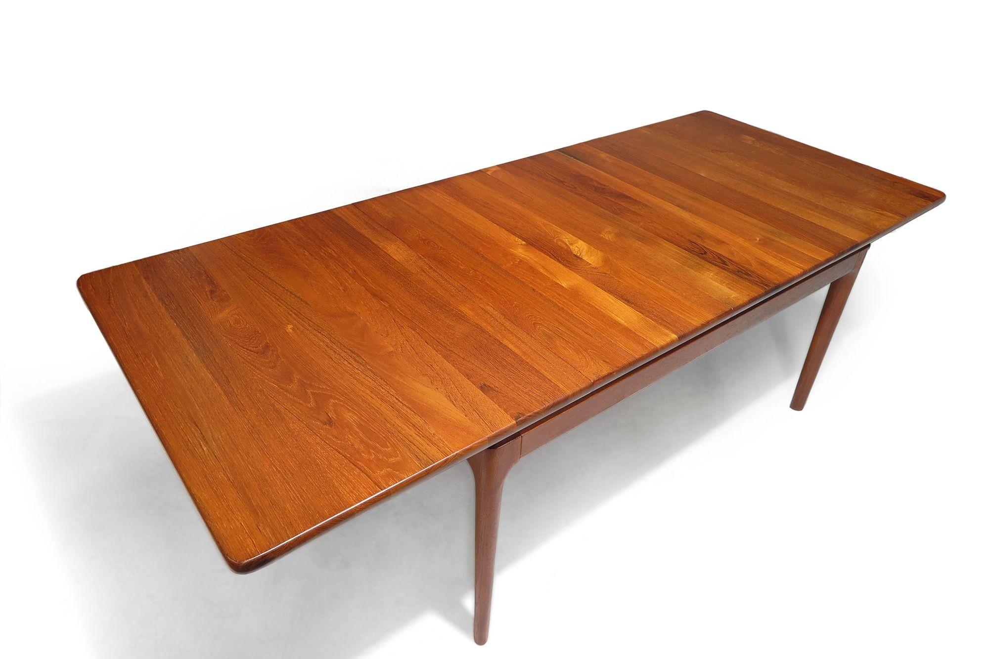 Mid-century Glostrup Mobelfabrik Solid Teak Dining Table For Sale 4