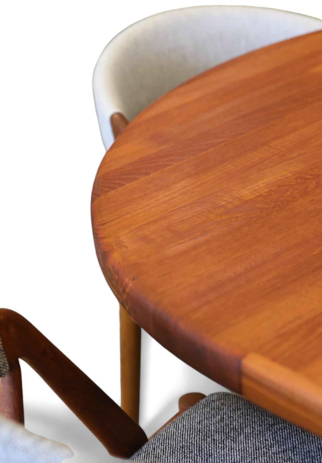 Scandinavian Modern Glostrup round dining table in solid teak, 60s
