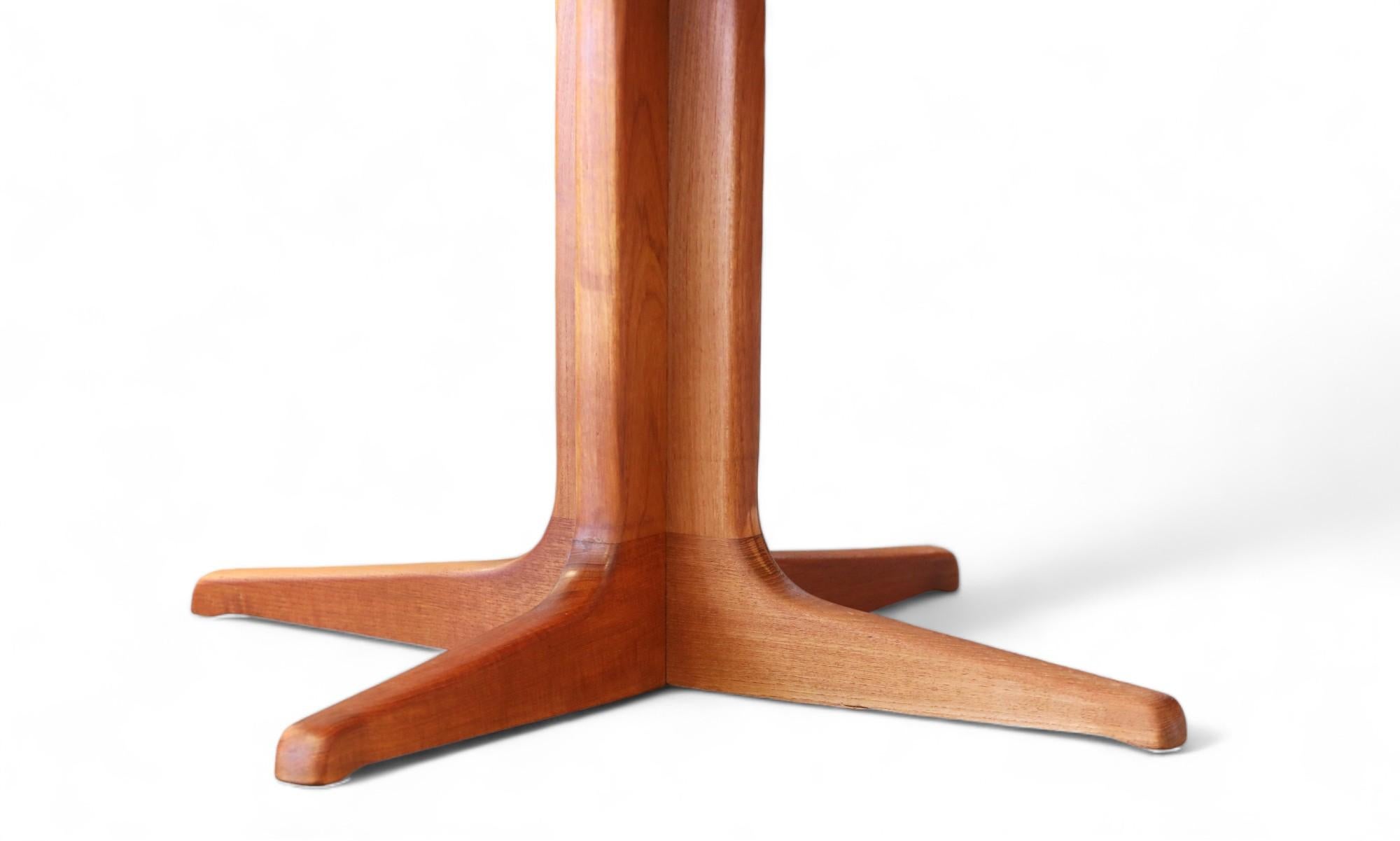 Mid-20th Century Glostrup round dining table in solid teak, 60s