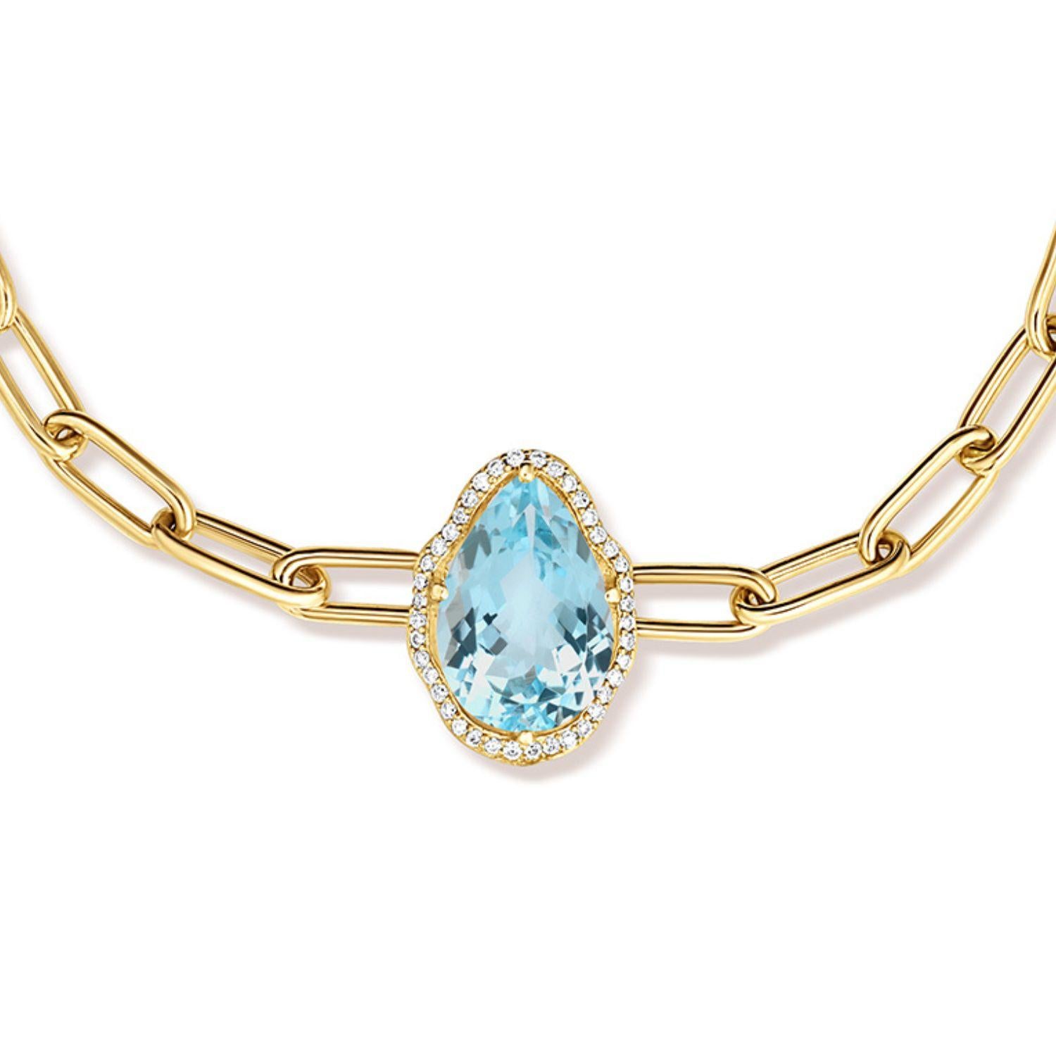 Glow Bracelet. 18K yellow gold (750/1000), with a 2.17 carat pear-cut aquamarine and 0.1 carats of round brilliant-cut diamonds. 18K yellow gold chain with adjustable length of 17 cm.