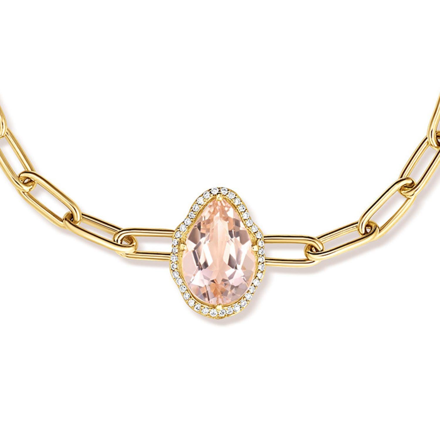 Glow Bracelet. 18K yellow gold (750/1000), with a 2.78 carat pear-cut peach morganite and 0.1 carats of round brilliant-cut diamonds. 18K yellow gold chain with adjustable length of 17 cm.