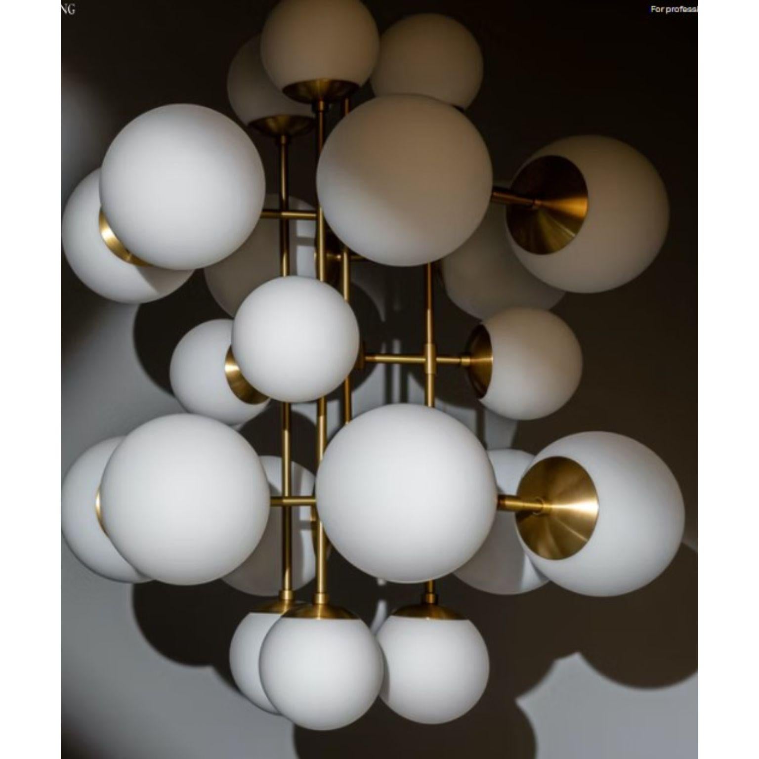 Glow Chandelier by Schwung In New Condition For Sale In Geneve, CH