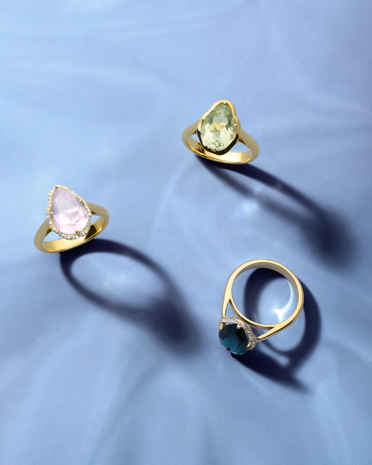 For Sale:  Glow Ring Aquamarine with Pavé Diamonds 4