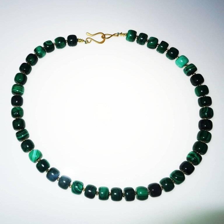 Glowing Highly Polished Green Malachite Necklace For Sale at 1stdibs