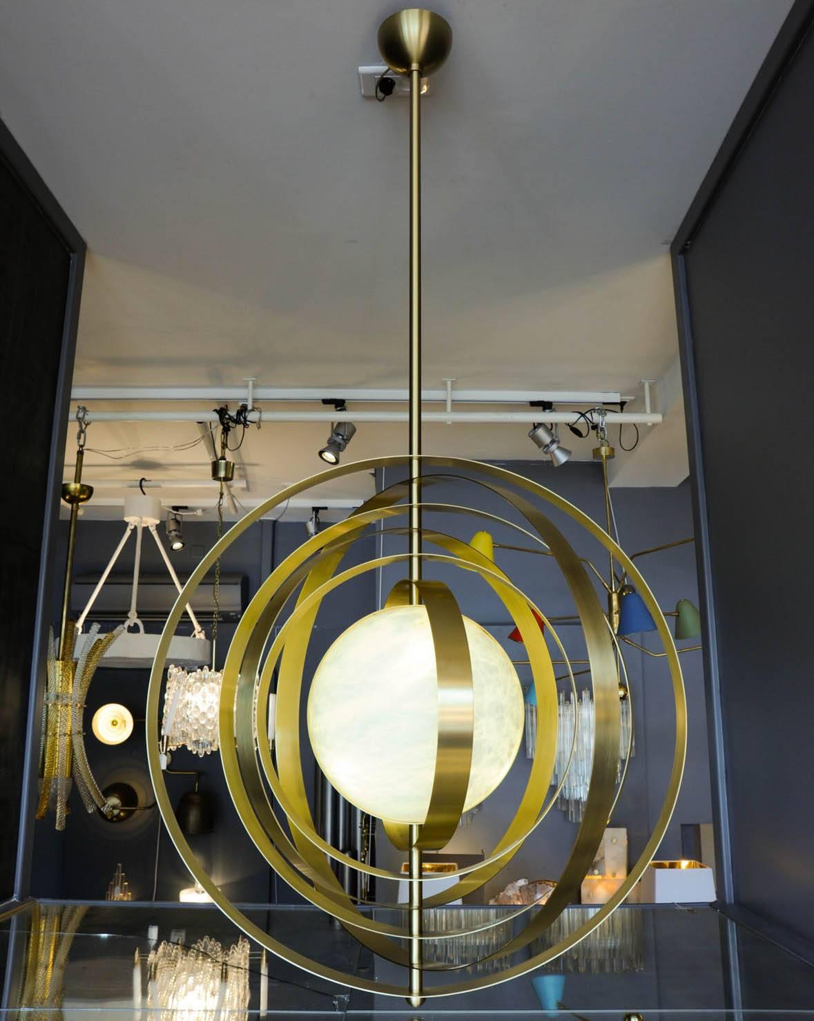 Italian Glustin Luminaires Creation Alabaster Suspension with Brass Rings For Sale