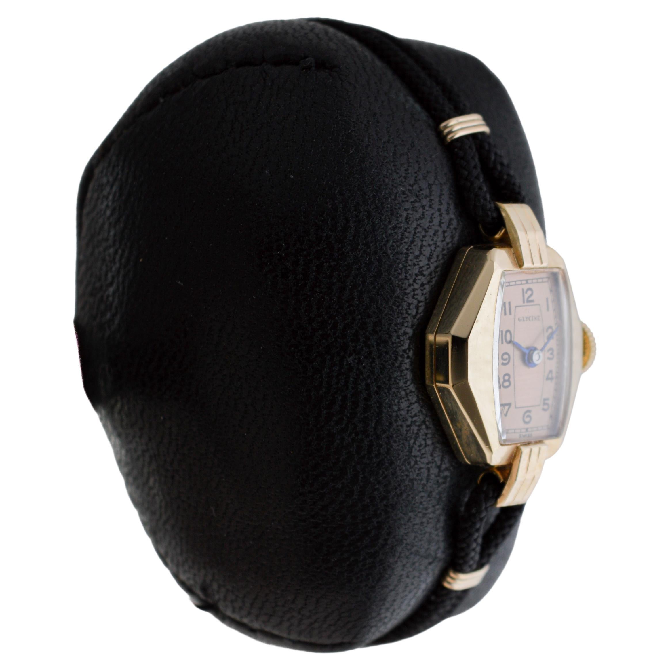 Glycine 14Ktn Rose Gold Art Deco Damenuhr mit Original-Zifferblatt circa 1940's im Angebot 1