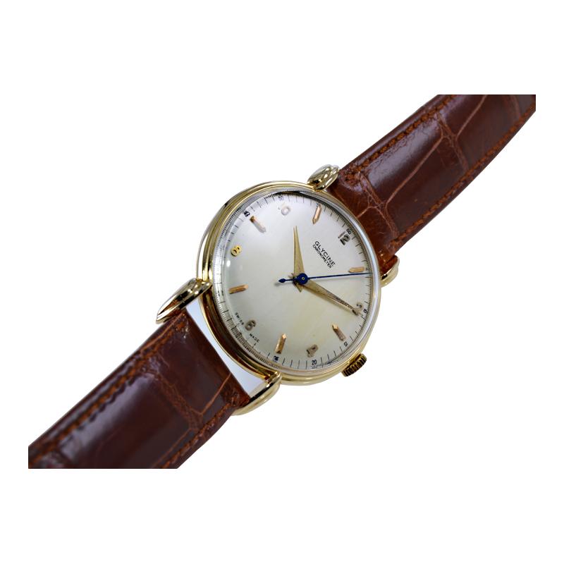 Glycine 18Kt. Solid Yellow Gold Art Deco Classic Round Manual Watch circa 1940's For Sale 1