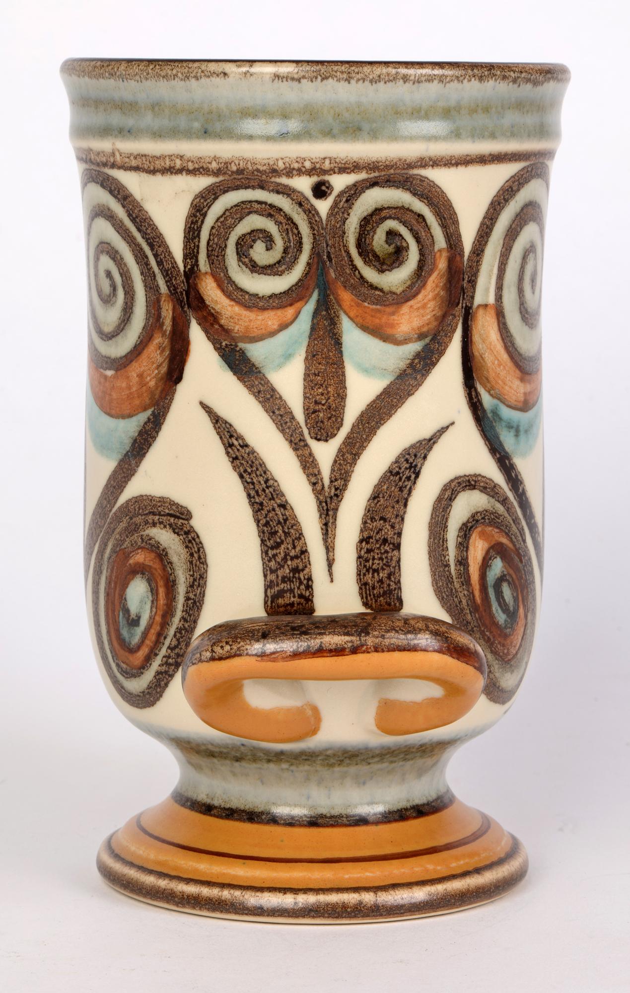 Vase à motif Soraya de la poterie Langley Glyn Colledge en vente 3