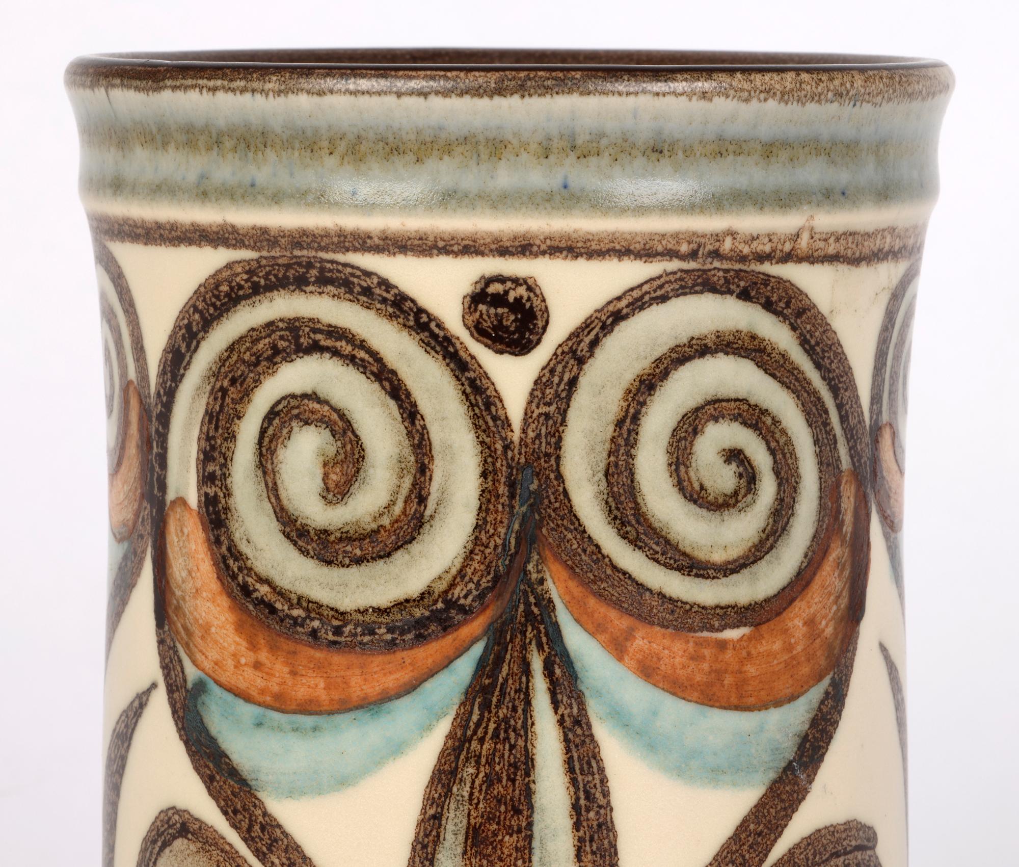 Glyn Colledge Langley Pottery Soraya Pattern Vase For Sale 4