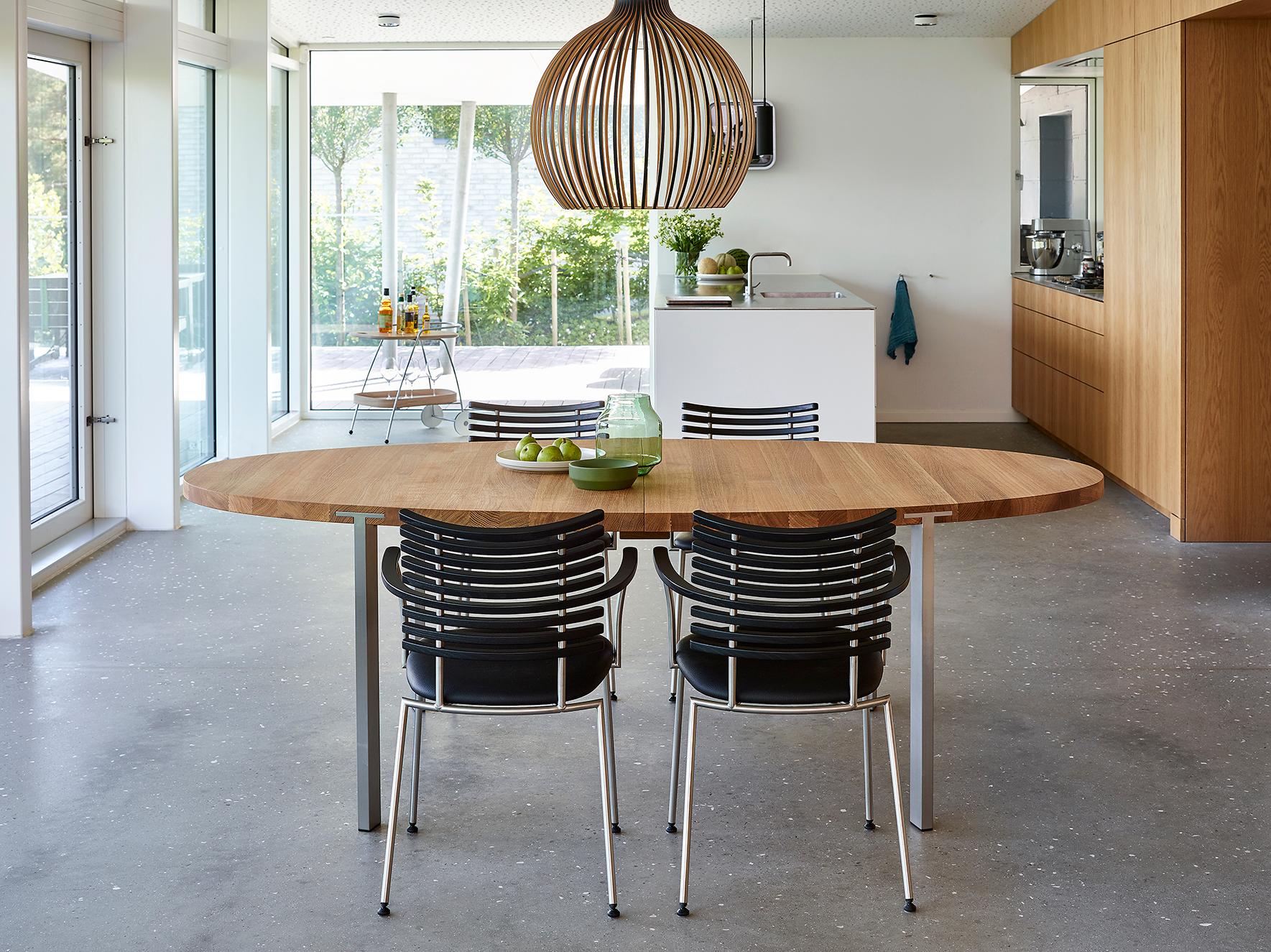 Scandinavian Modern Gm2152 Oval Table, Oak Oiled - Design by Nissen & Gehl Mdd For Sale