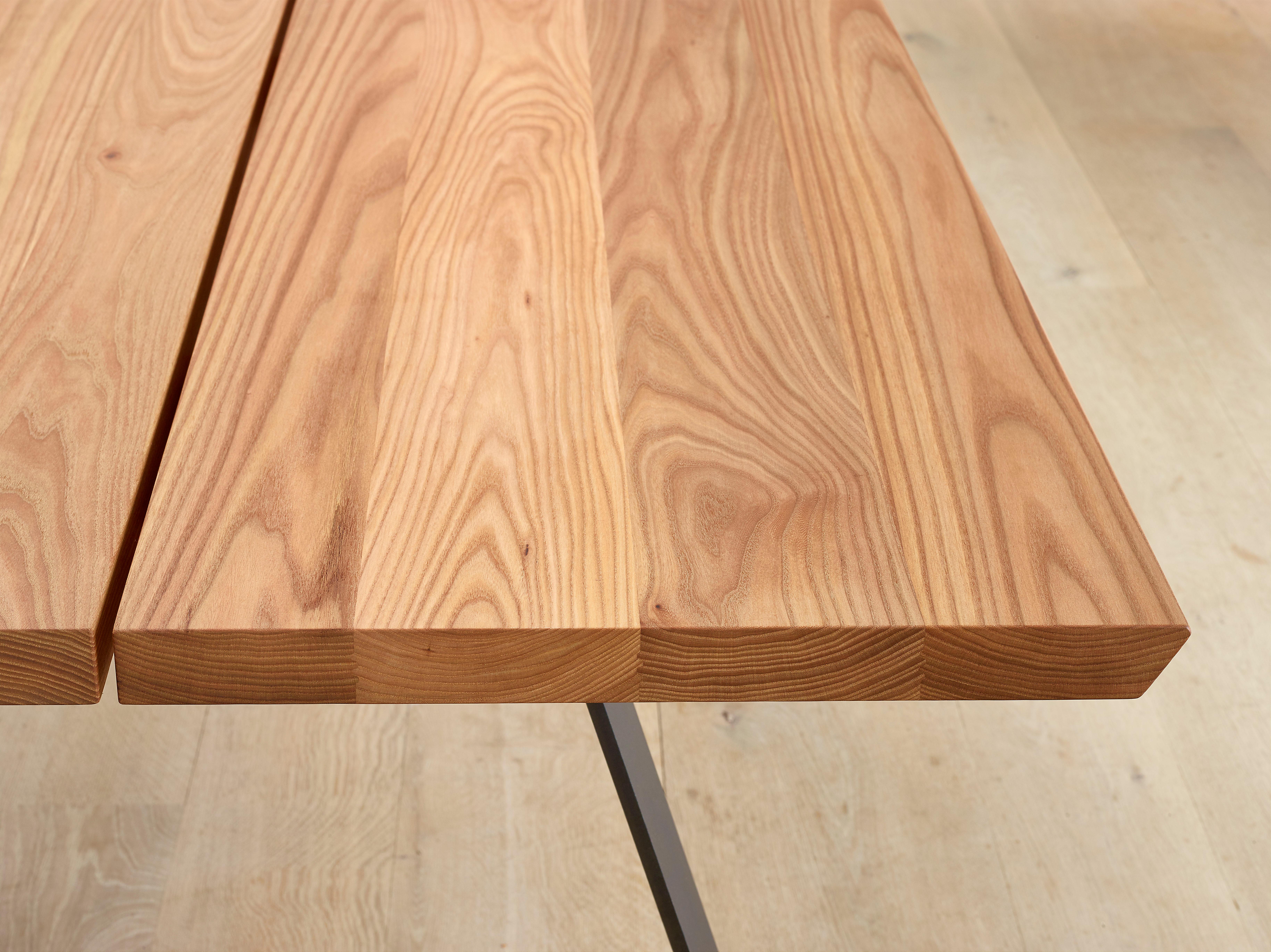 Scandinavian Modern GM3200 Plank Table, Elm, Black steel legs - Design by Nissen & Gehl MDD For Sale