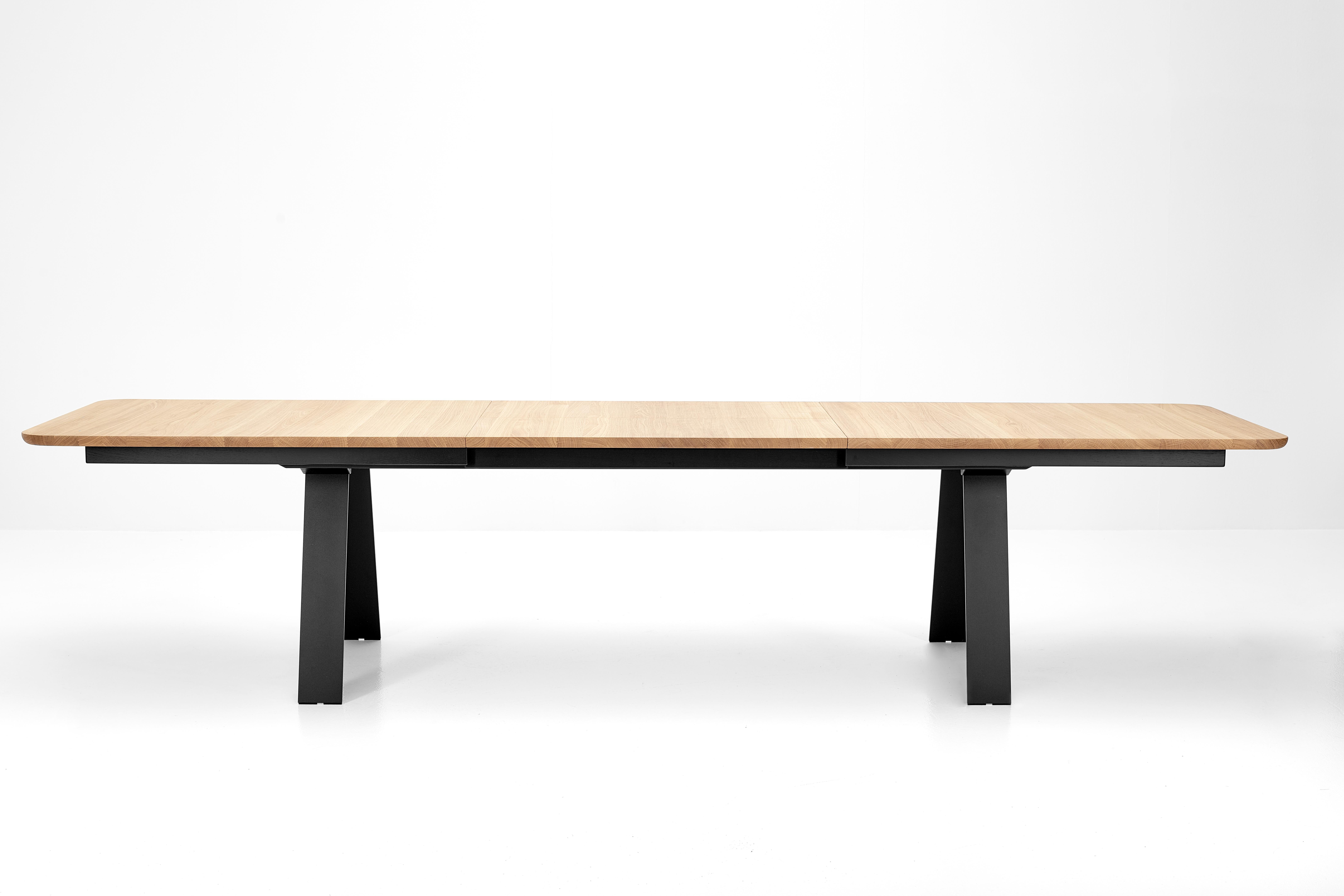Scandinavian Modern GM3420 Chess Table, Oak oil, Black wooden legs - Design by Nissen & Gehl MDD For Sale