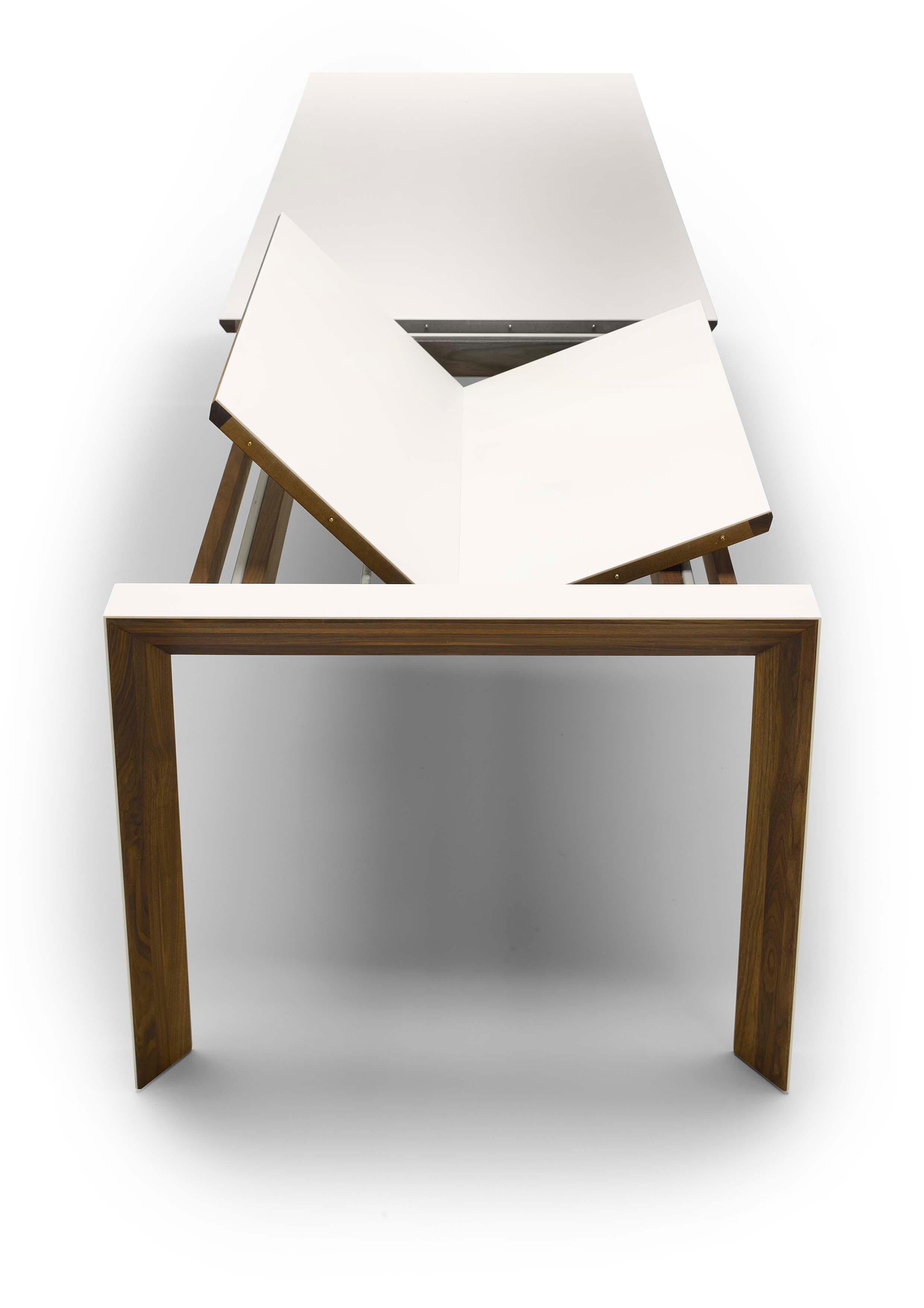 Scandinavian Modern Gm7700 Table with Corian White on Table and Legs - Design by Nissen & Gehl MDD For Sale