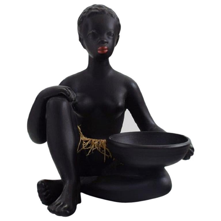 Gmundner Ceramics:: Autriche:: Sculpture nue "Negresse" en céramique noire:: années 1950 en vente
