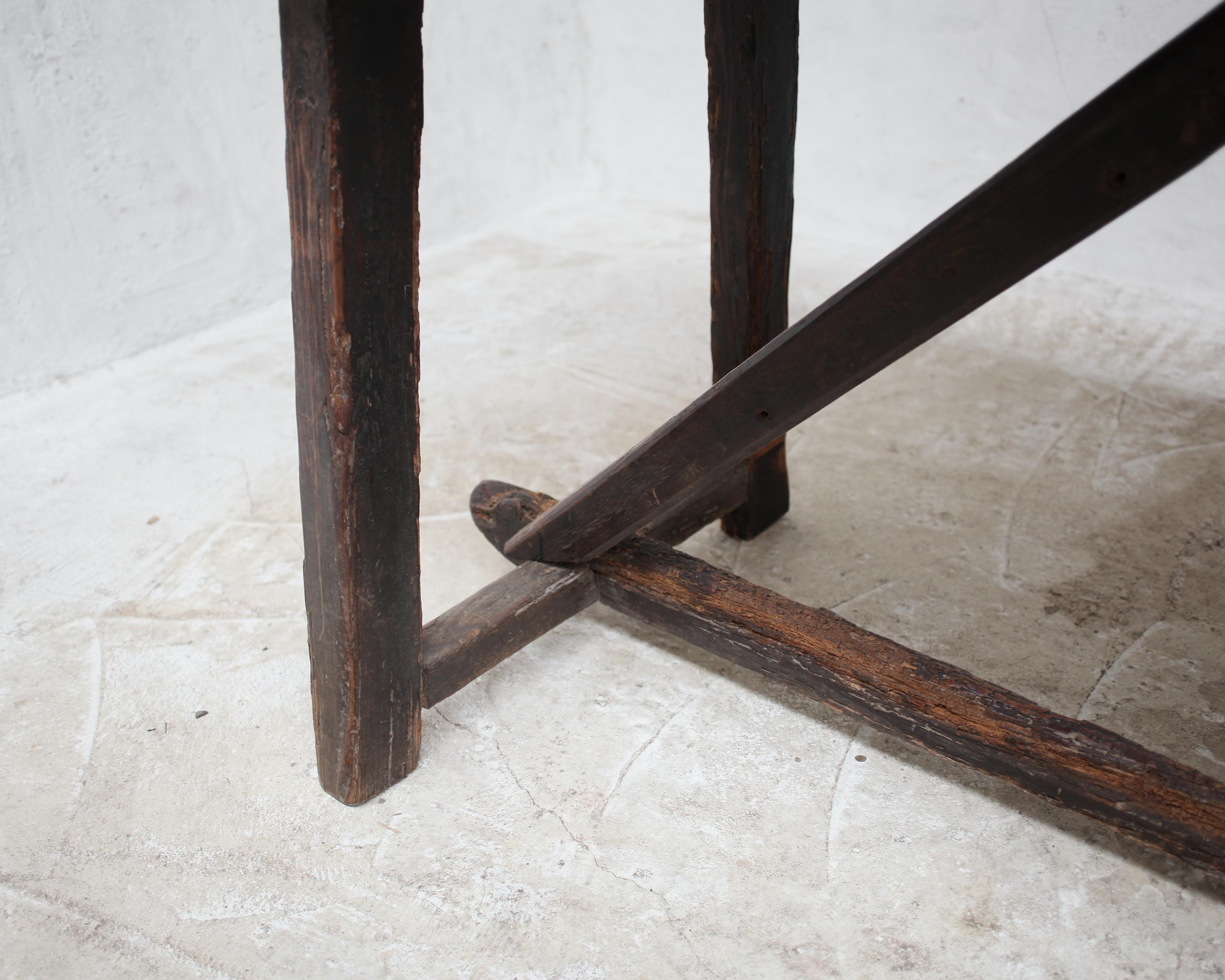 Mesa Catalana Wabi Sabi del S. XVIII en venta 4