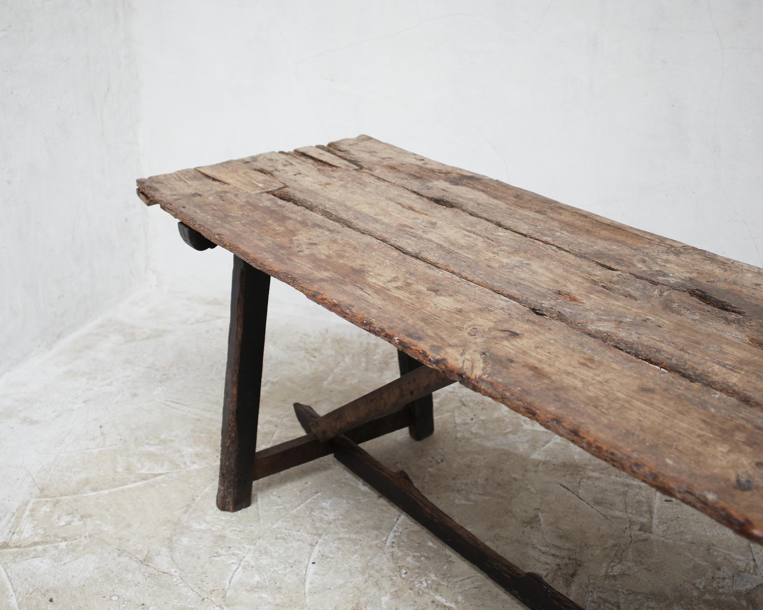 Mesa Catalana Wabi Sabi del S. XVIII en venta 11