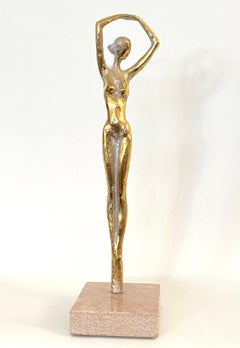 Ballerina - Scultura in bronzo di una ballerina figurativa in piedi arte contemporanea